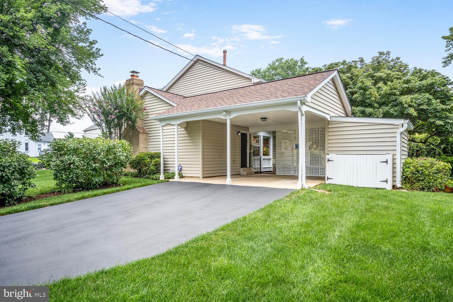 REGENCY ESTATES - Residential