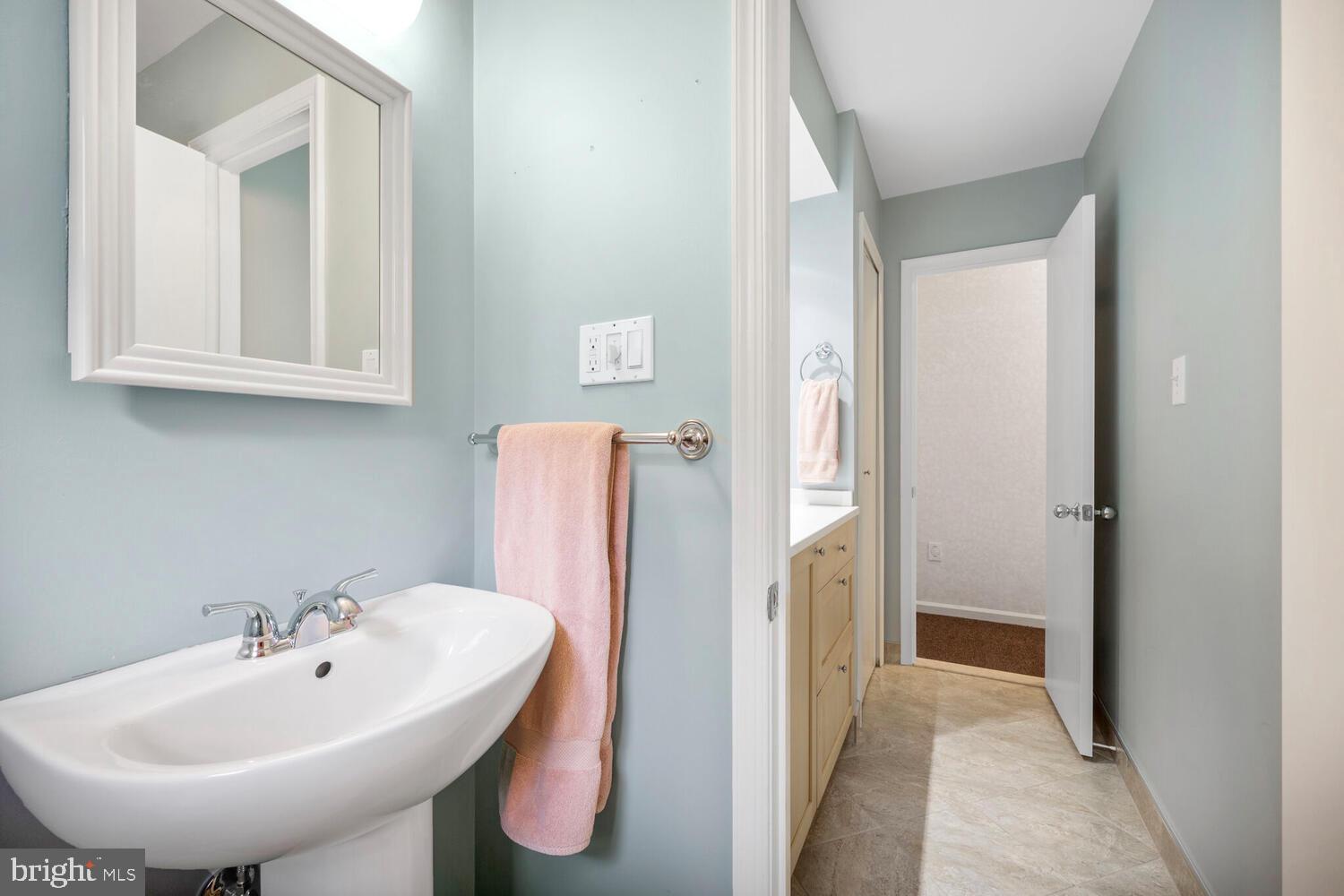 REGENCY ESTATES - Residential