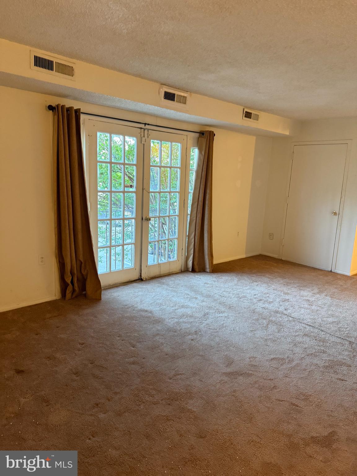 3813 SWANN ROAD 104