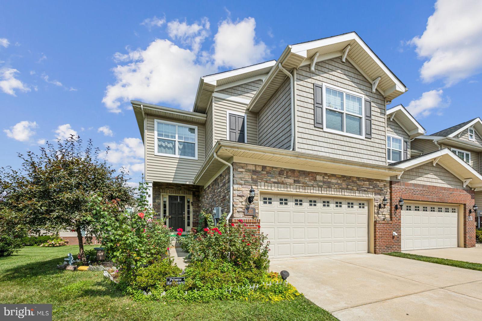 TOWN CENTRE CROSSING - Residential Lease