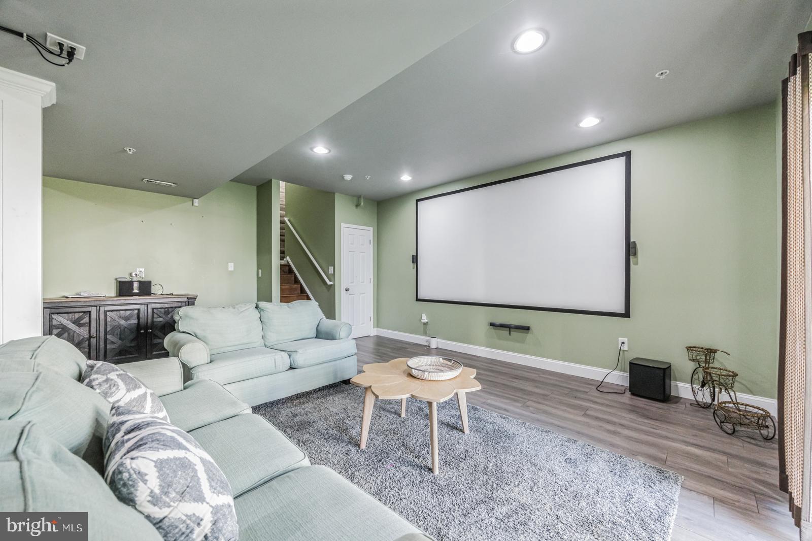 TOWN CENTRE CROSSING - Residential Lease