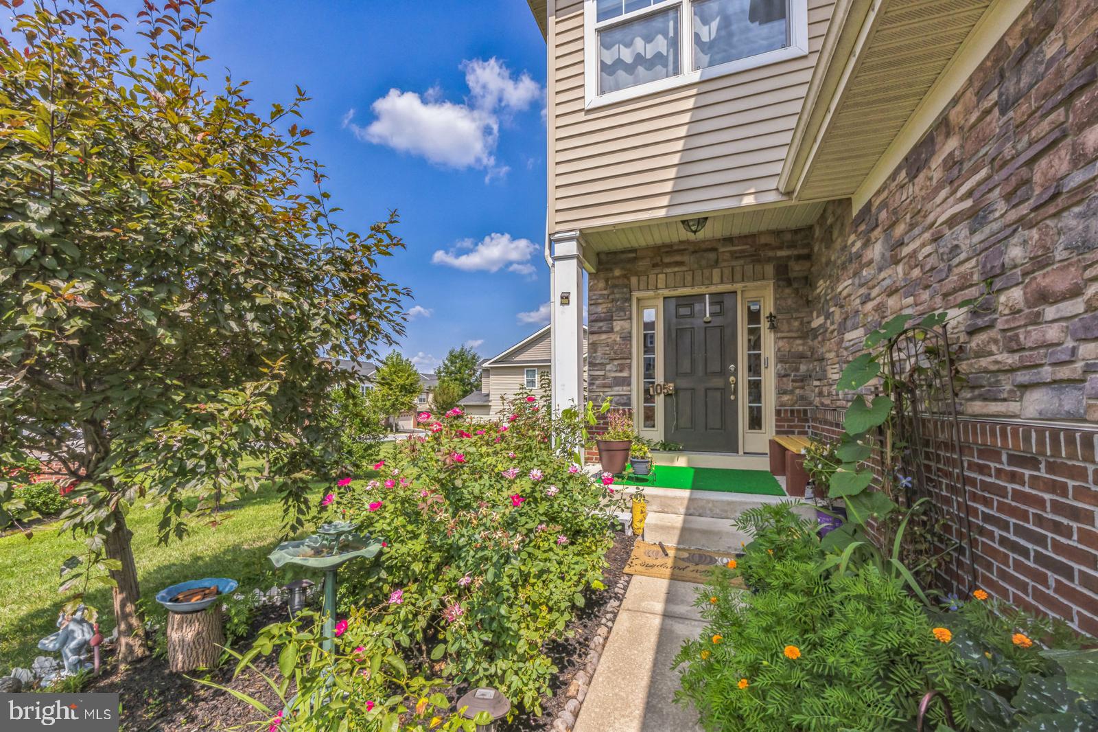 TOWN CENTRE CROSSING - Residential Lease