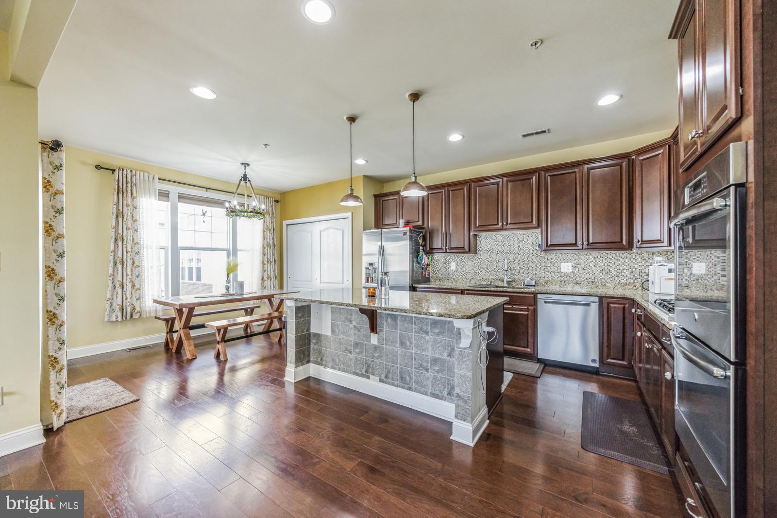 TOWN CENTRE CROSSING - Residential Lease