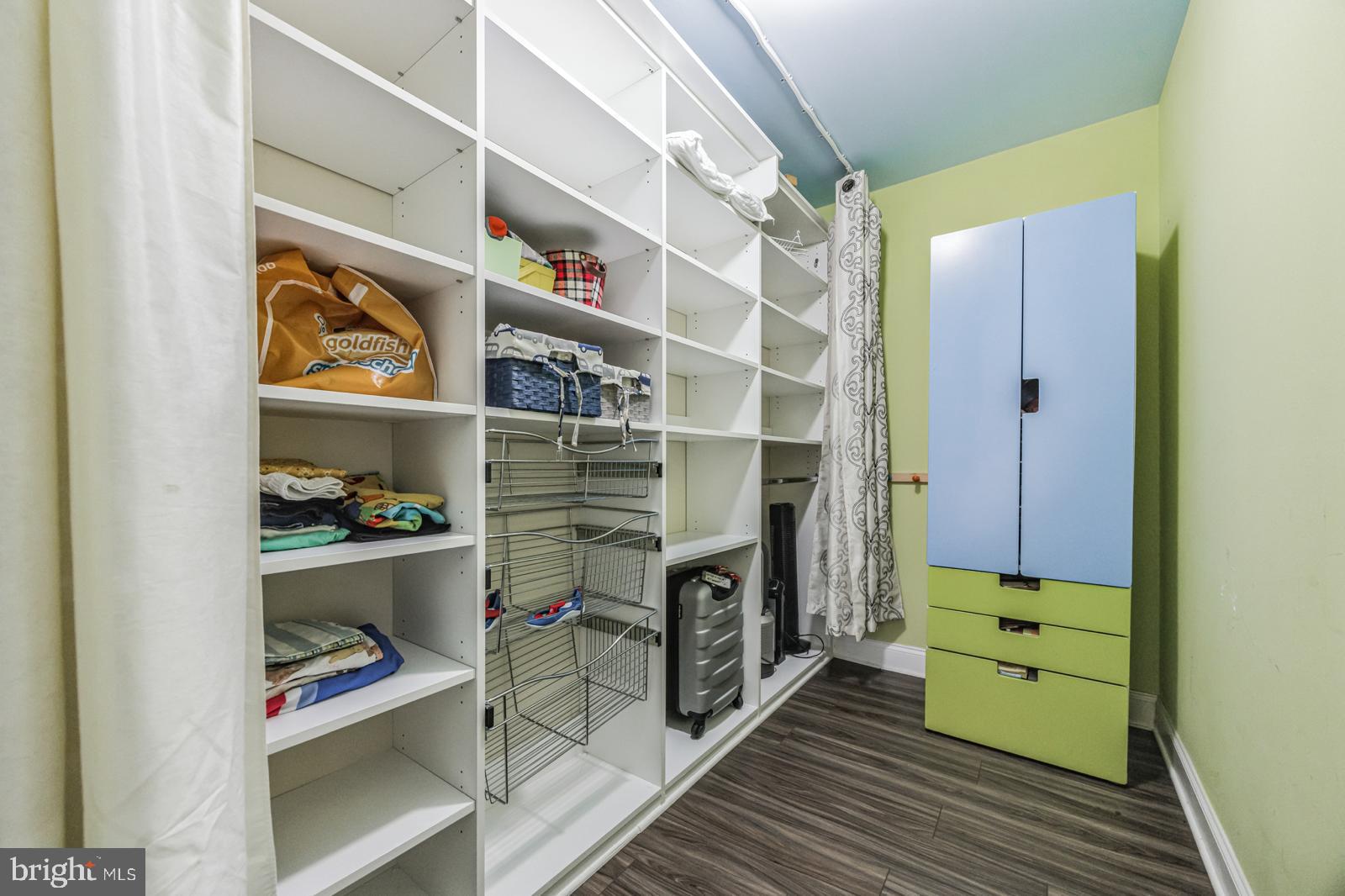 TOWN CENTRE CROSSING - Residential Lease