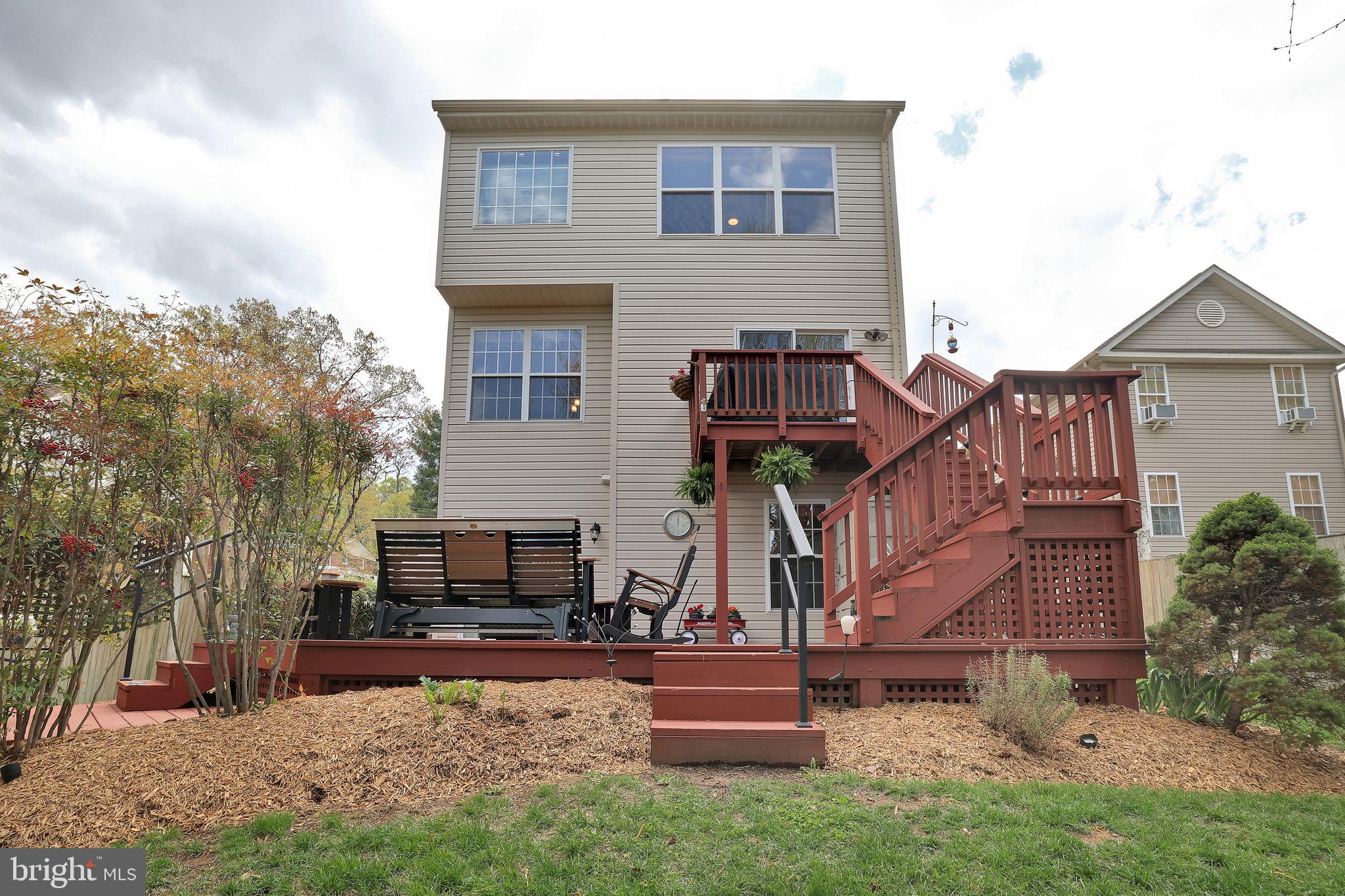 MEMORIAL HEIGHTS - Residential