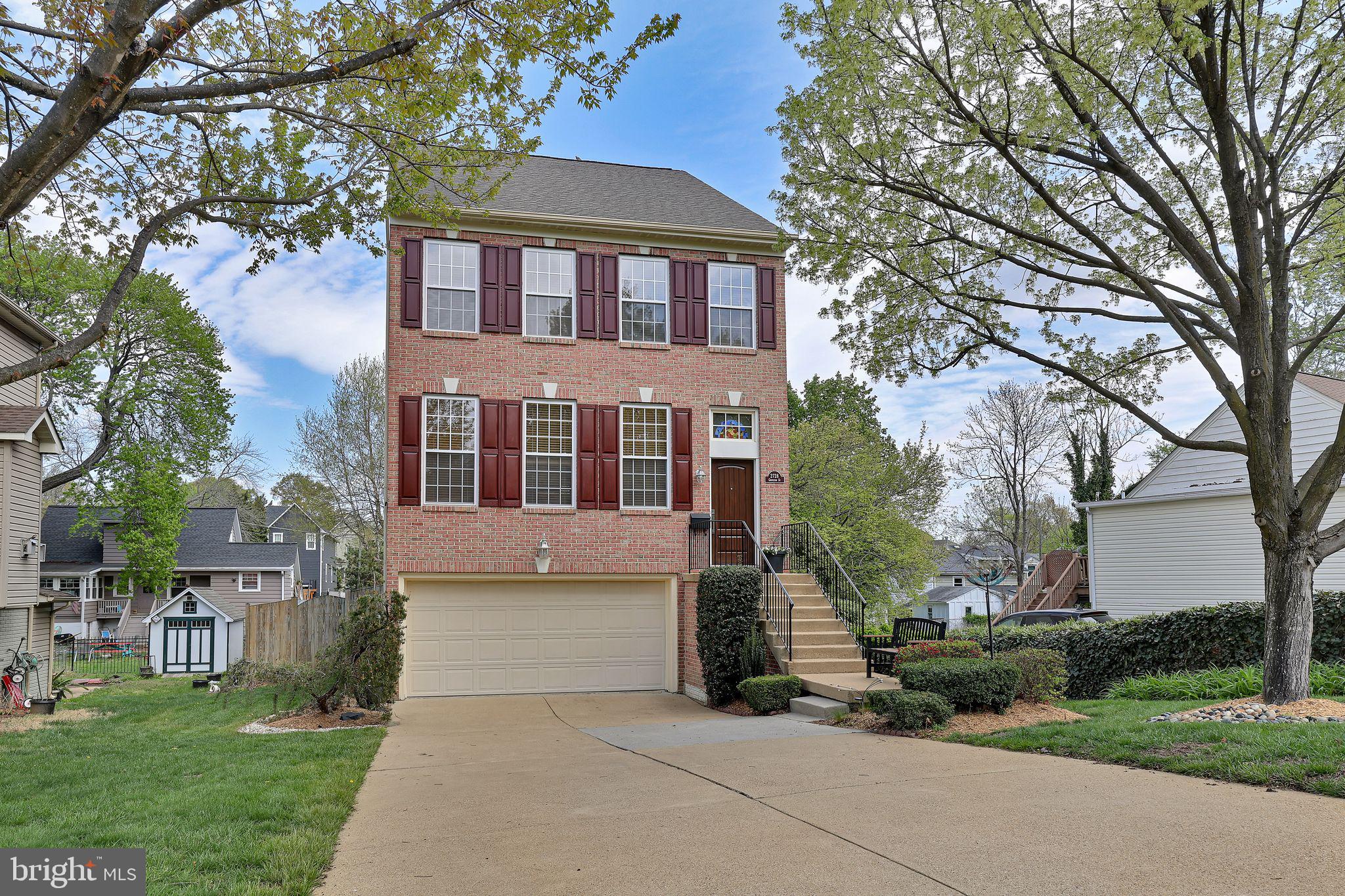 MEMORIAL HEIGHTS - Residential