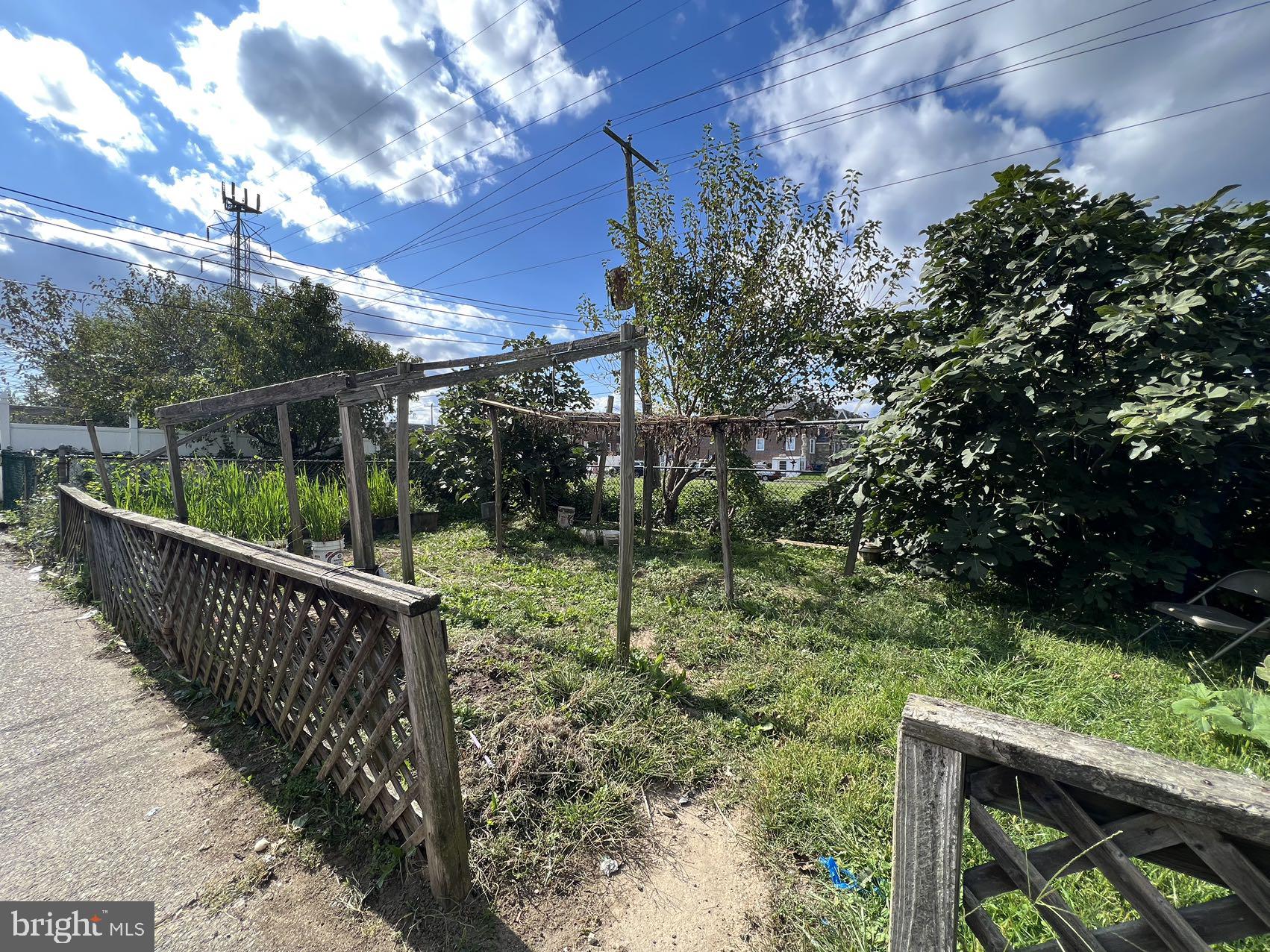 CASTOR GARDENS - Residential