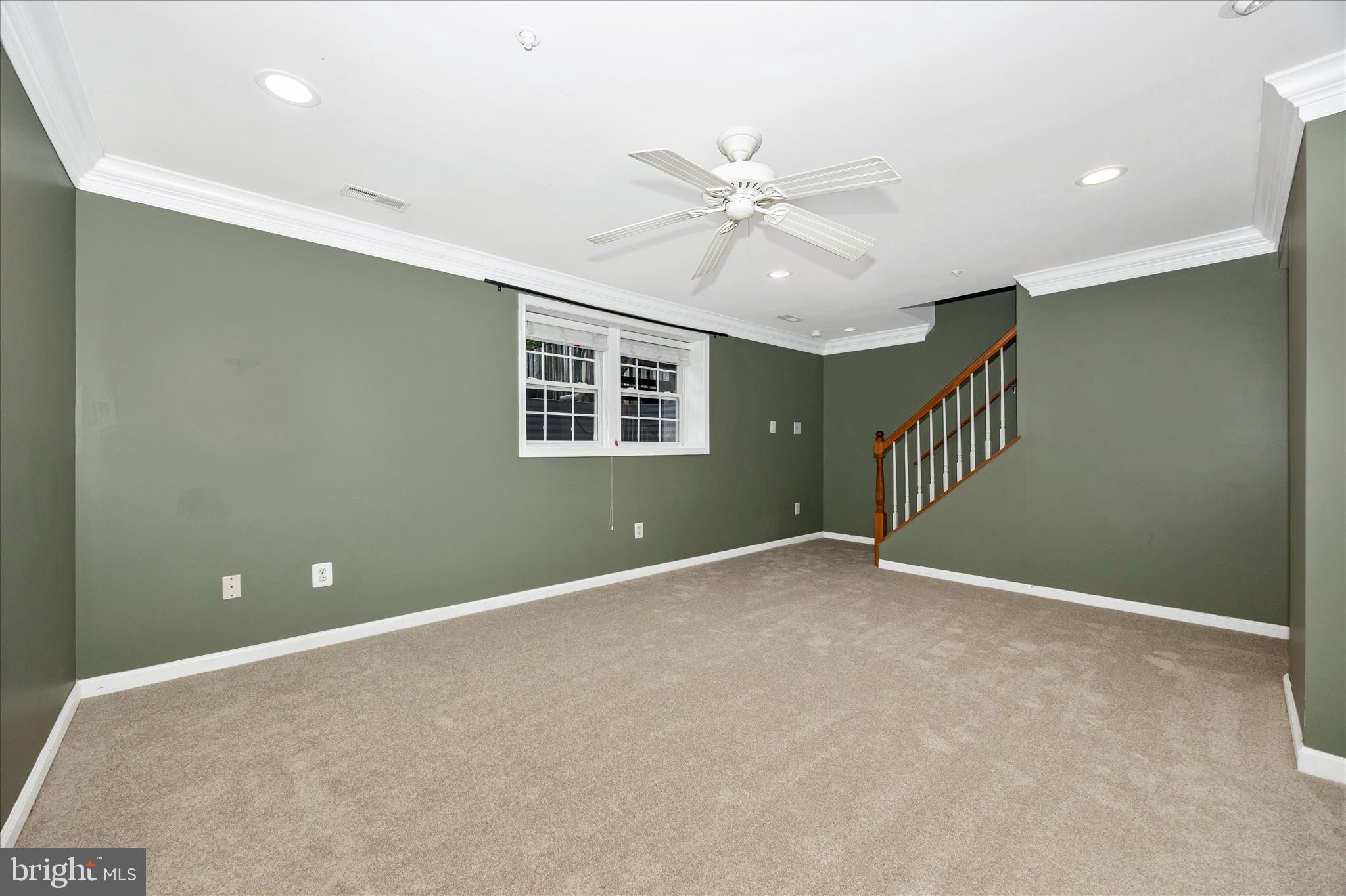 PARKVIEW MANOR - Residential