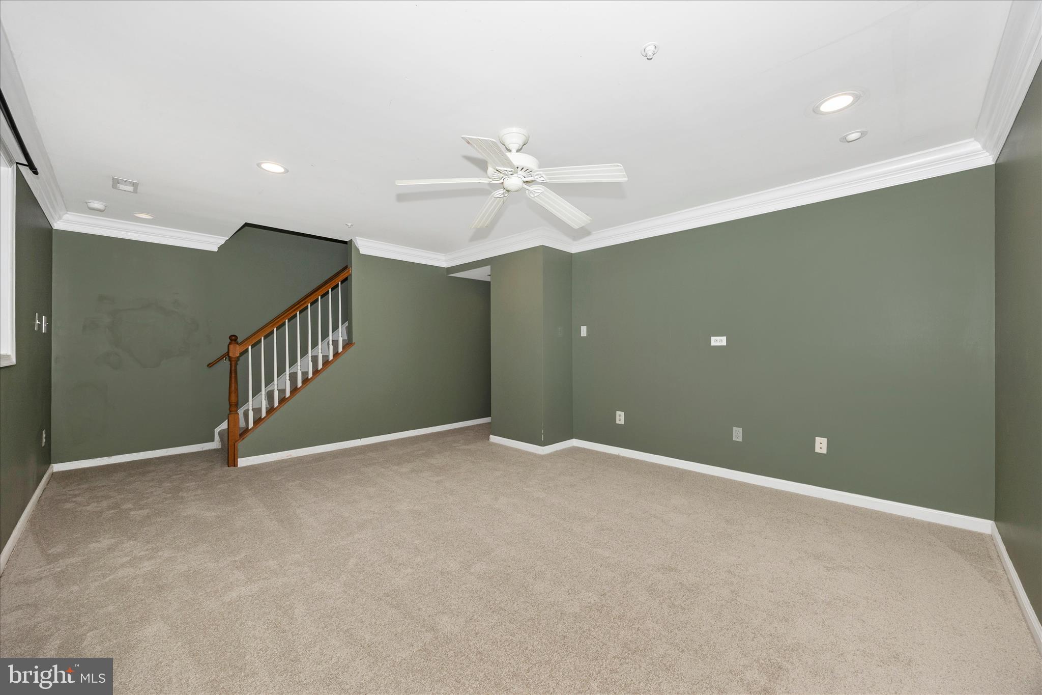 PARKVIEW MANOR - Residential