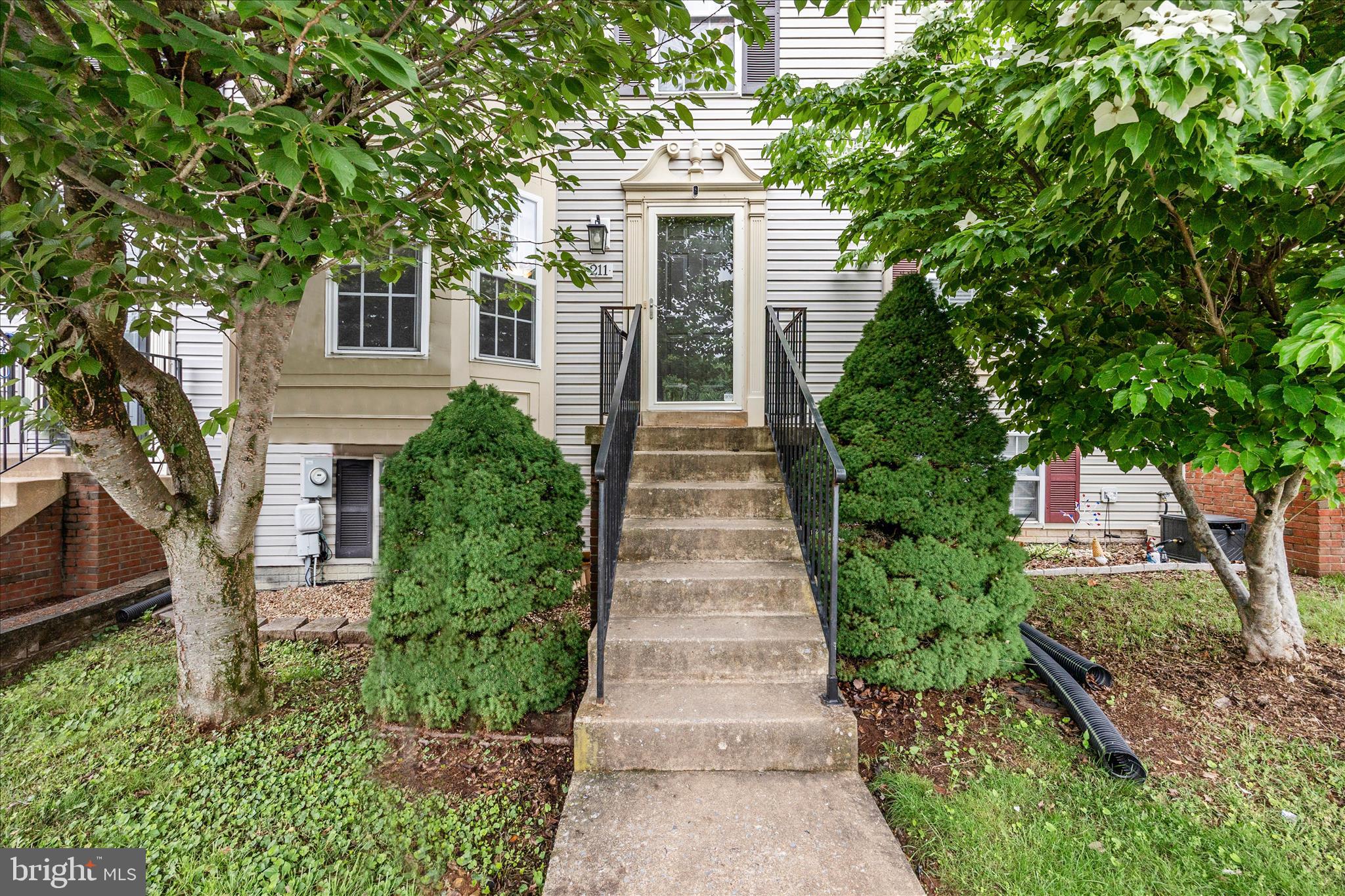 PARKVIEW MANOR - Residential