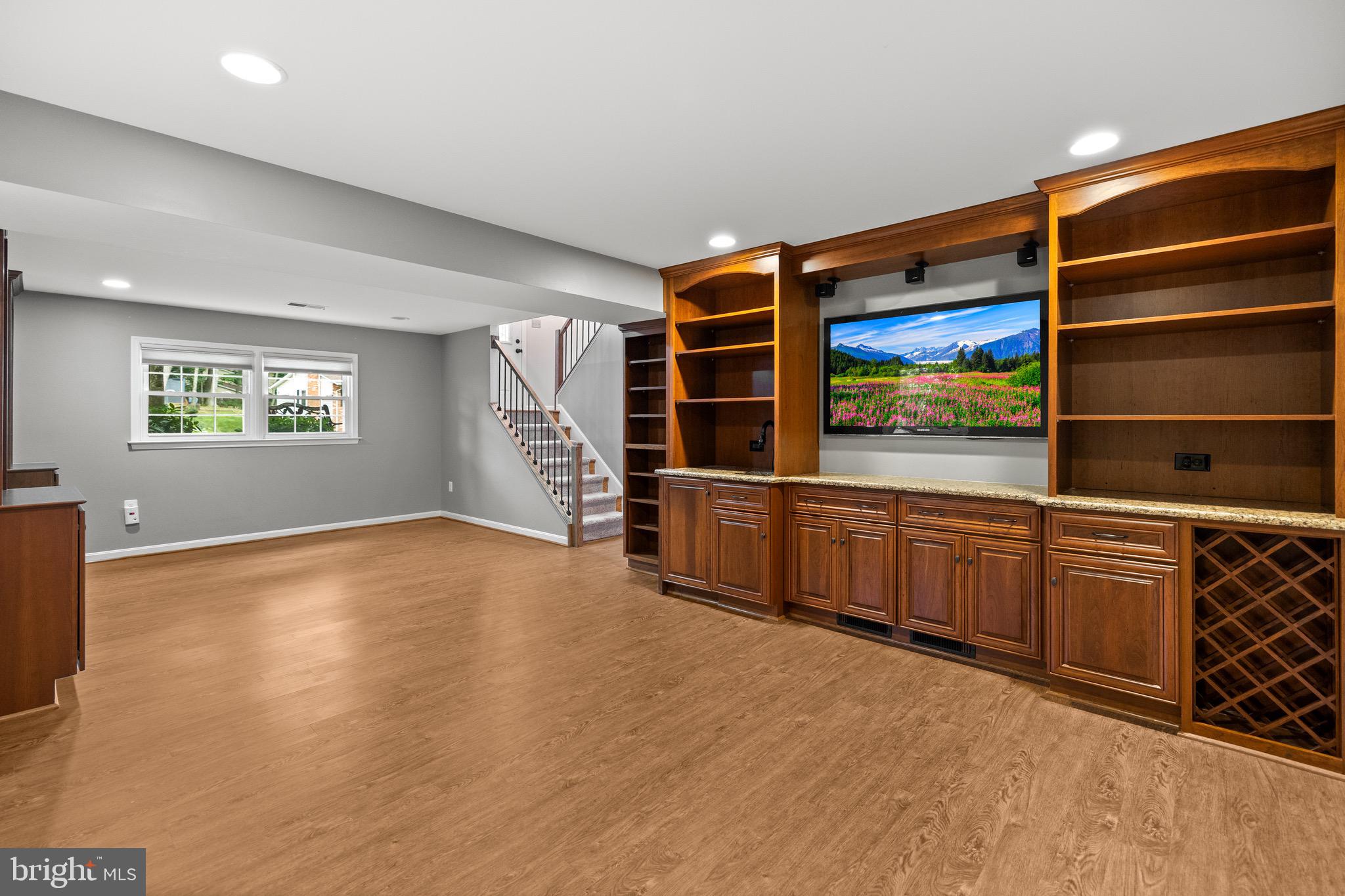 LAKE RIDGE - Residential Lease