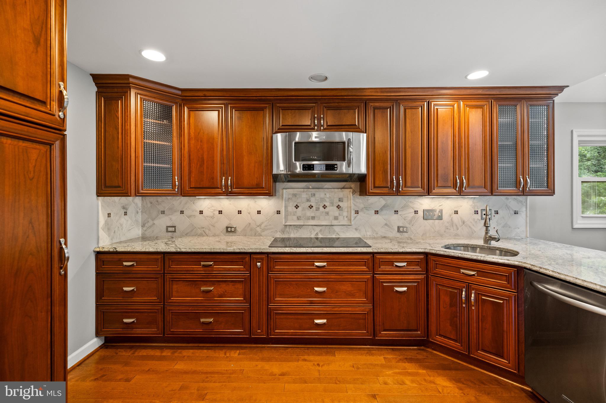 LAKE RIDGE - Residential Lease