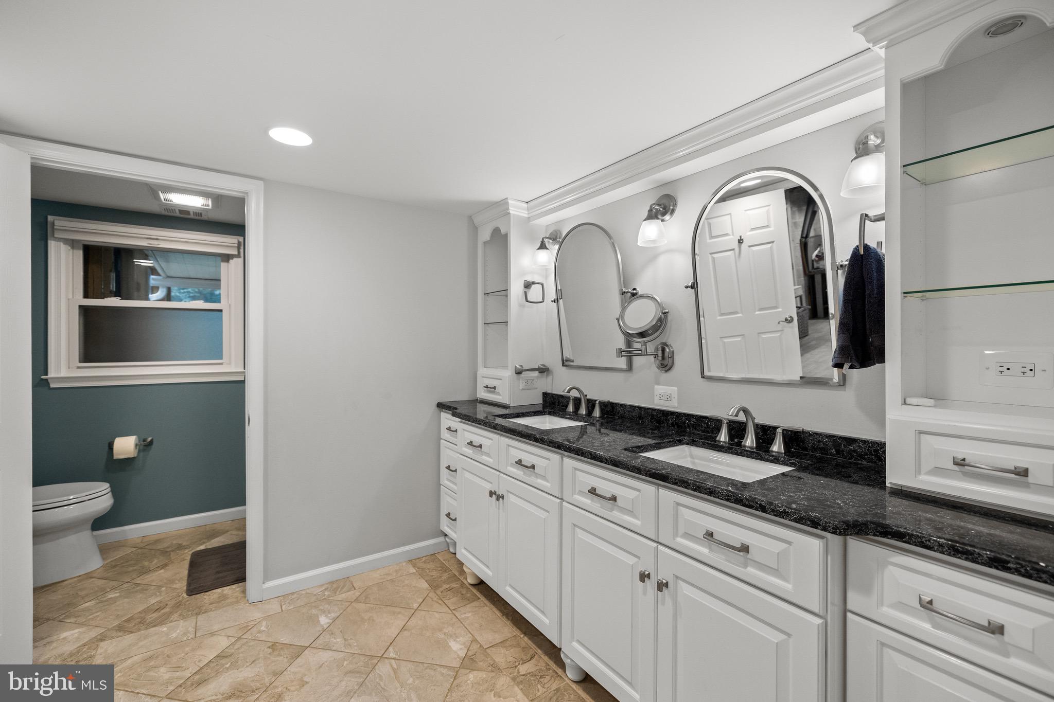 LAKE RIDGE - Residential Lease