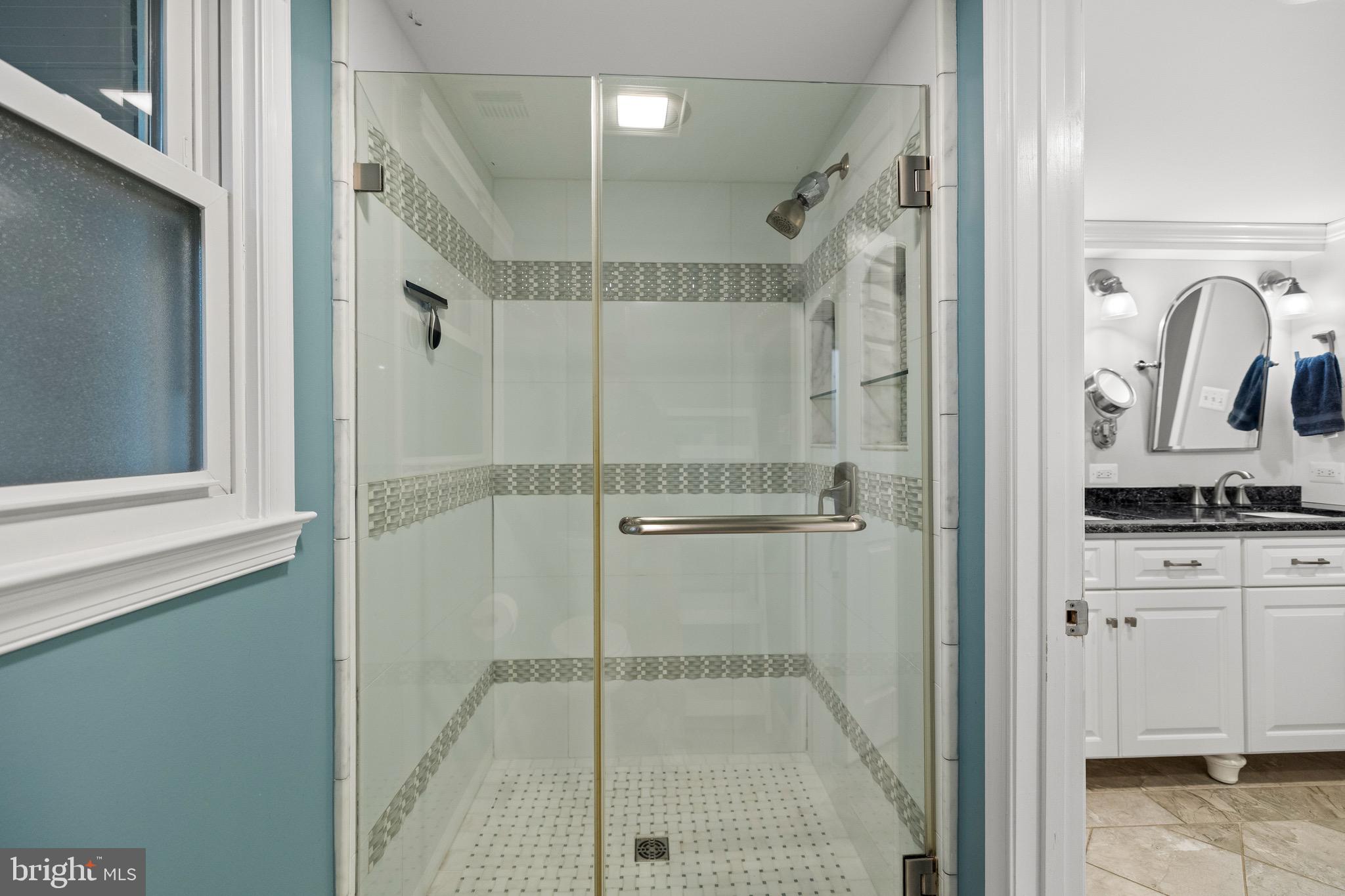 LAKE RIDGE - Residential Lease