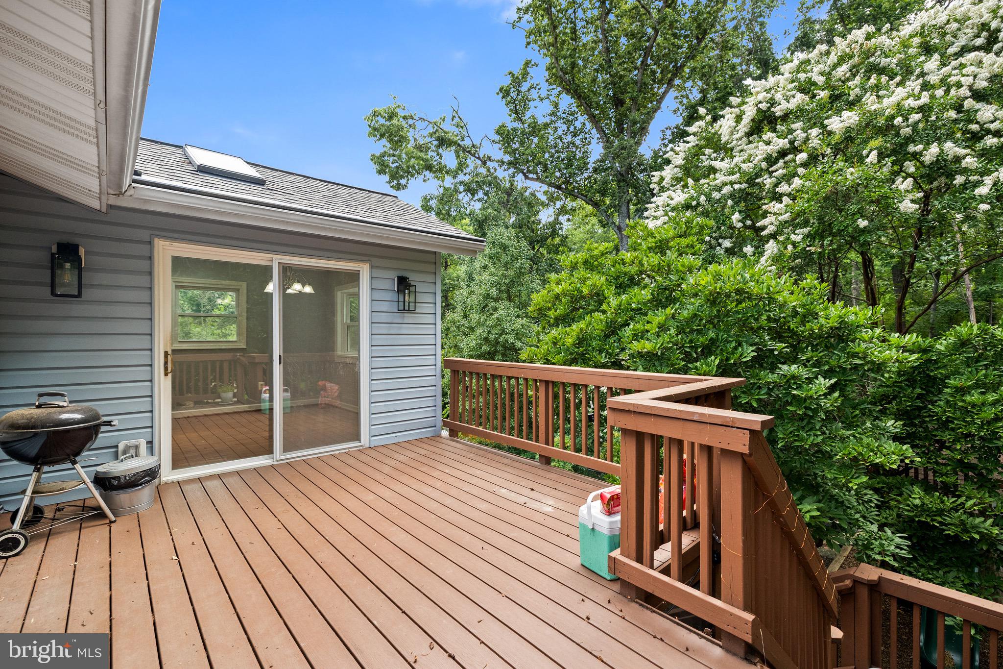 LAKE RIDGE - Residential Lease