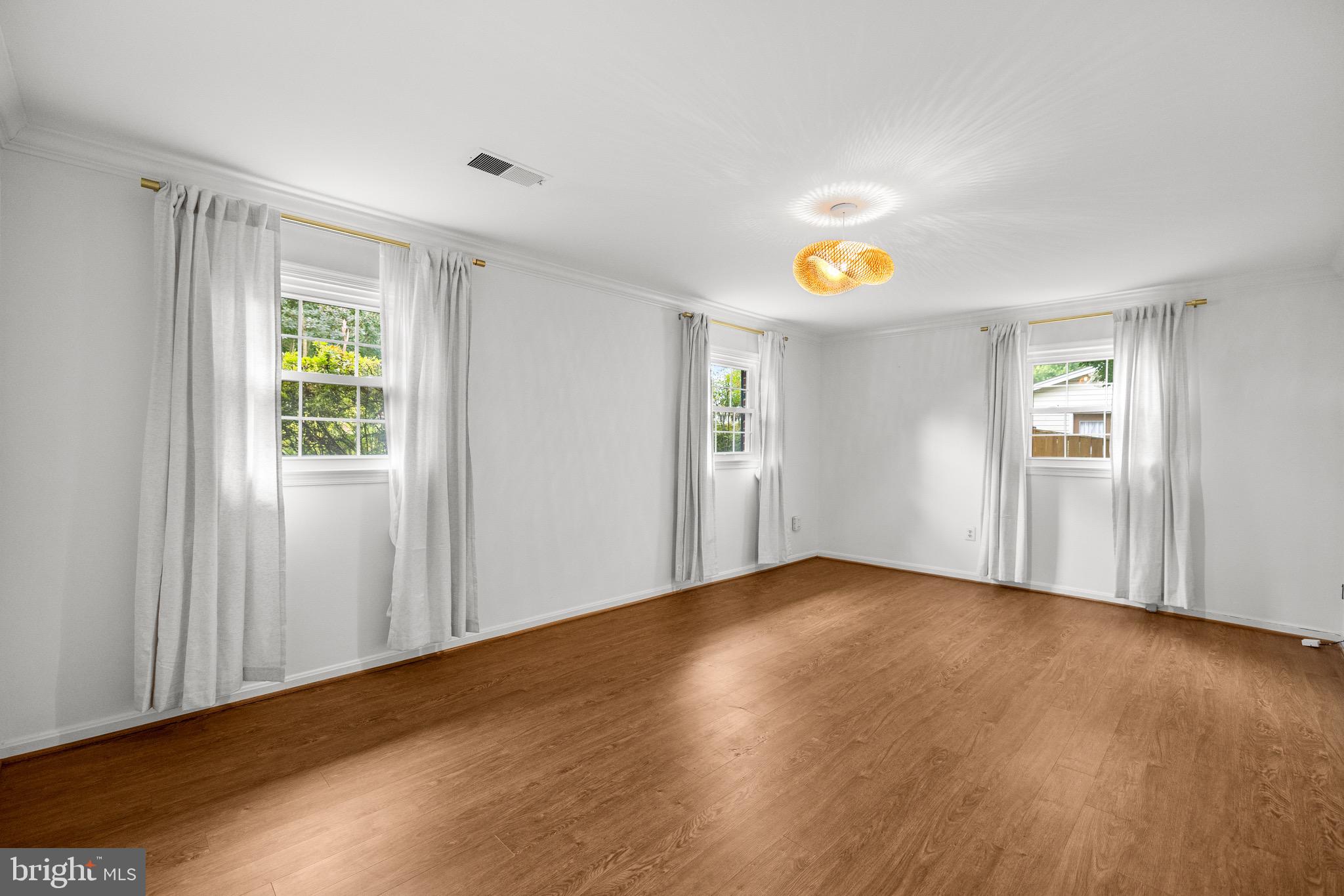 LAKE RIDGE - Residential Lease