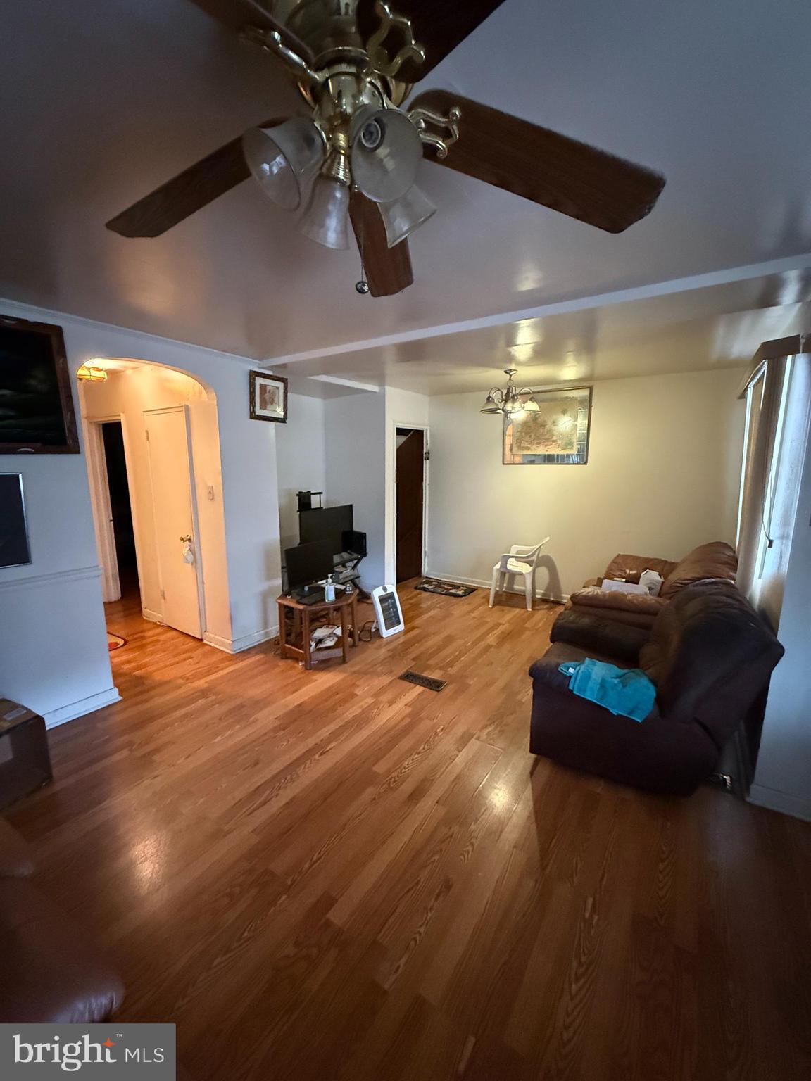 ELMWOOD PARK - Residential