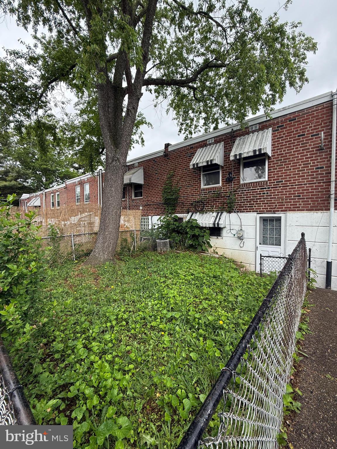ELMWOOD PARK - Residential