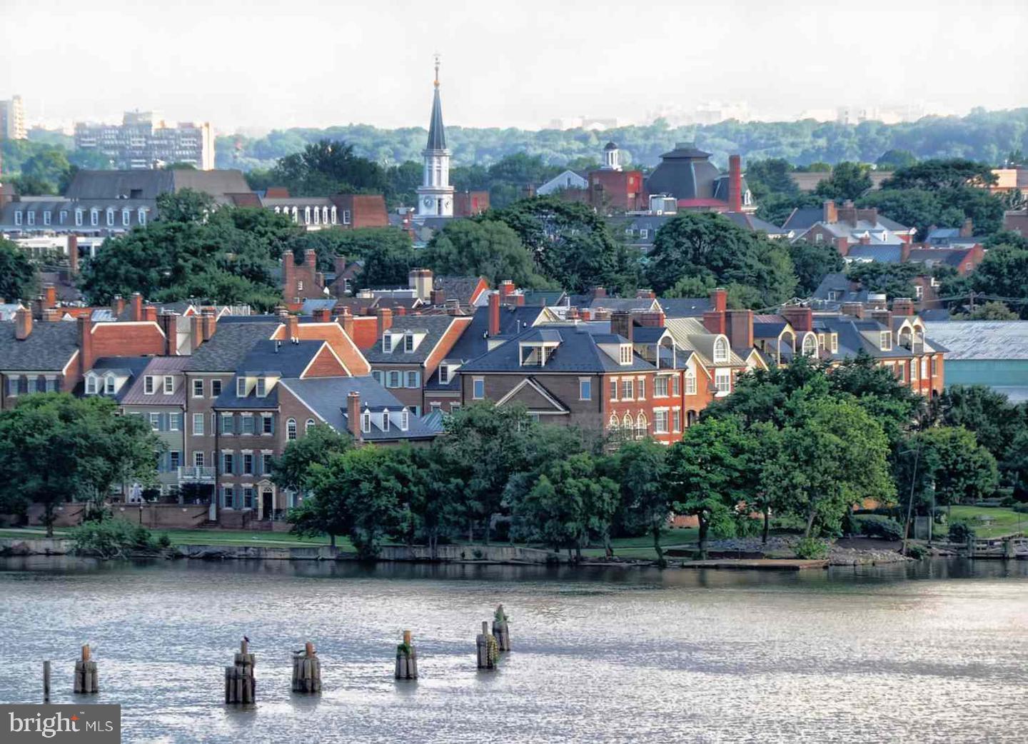 HUNTINGTON AT MT VERNON - Residential