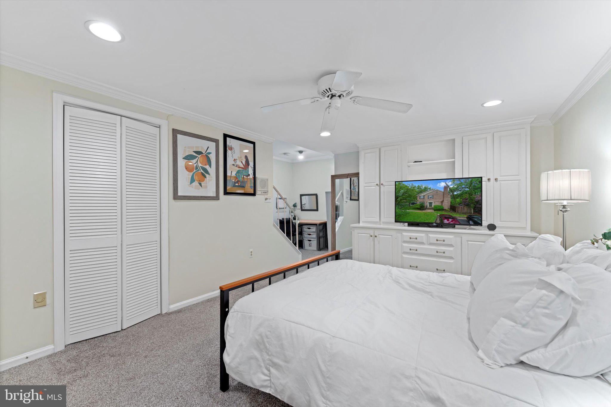 HUNTINGTON AT MT VERNON - Residential