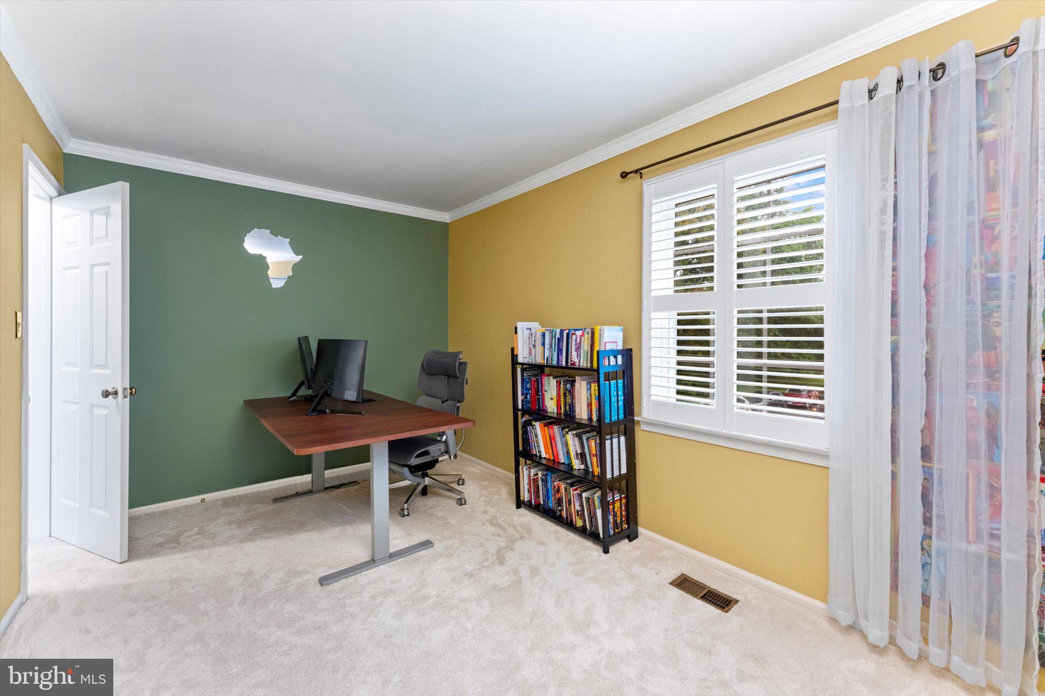 HUNTINGTON AT MT VERNON - Residential