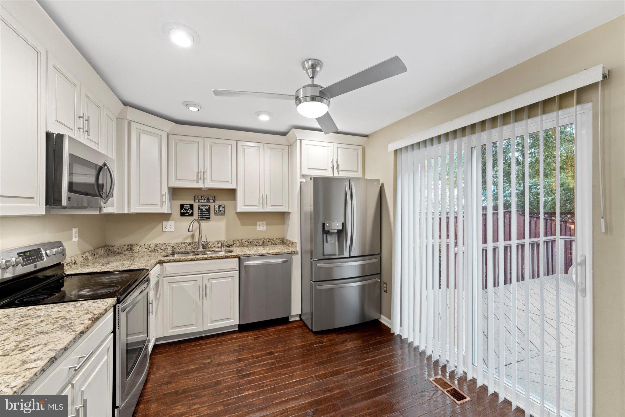 HUNTINGTON AT MT VERNON - Residential