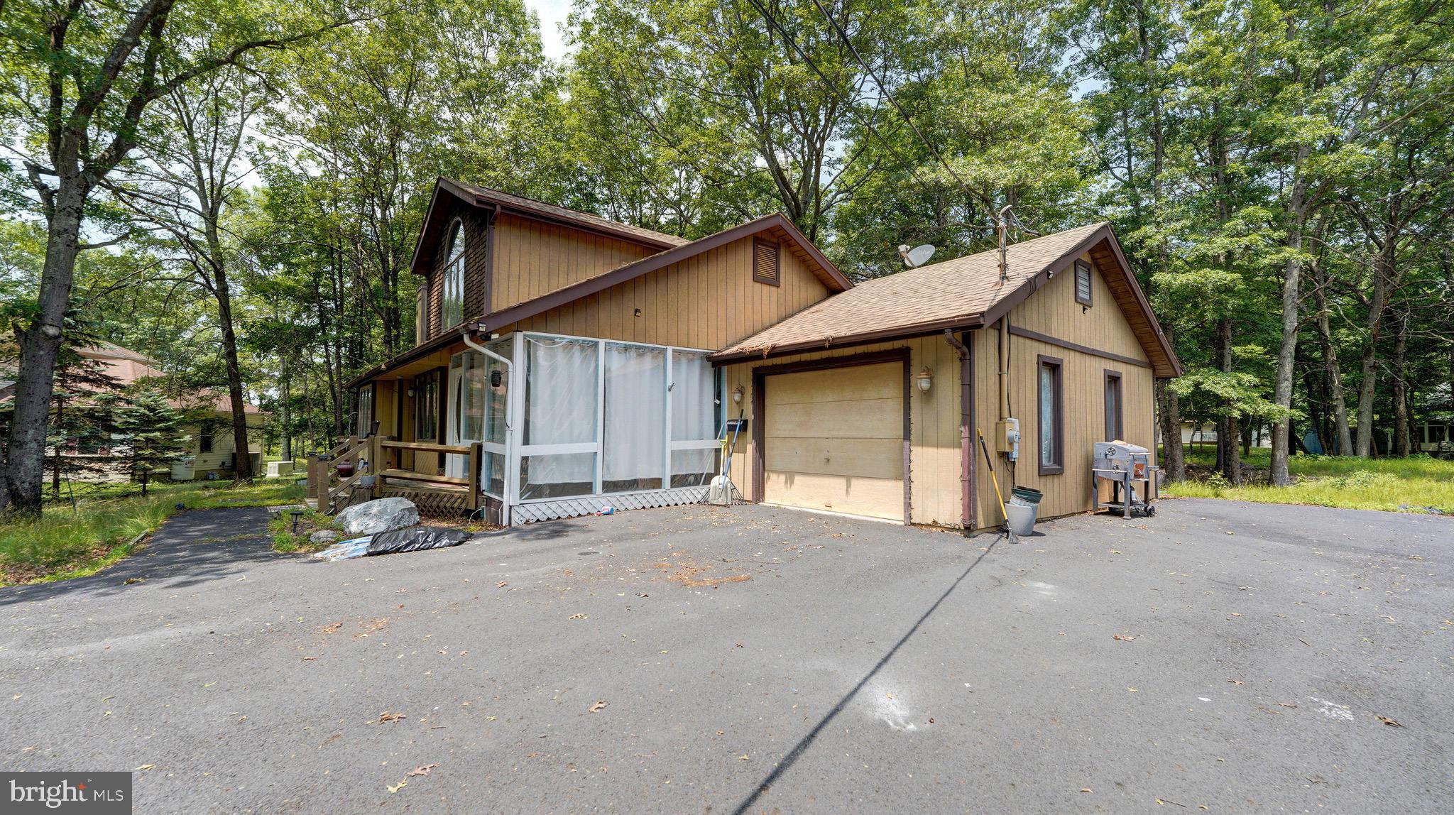 PINE RIDGE - Residential