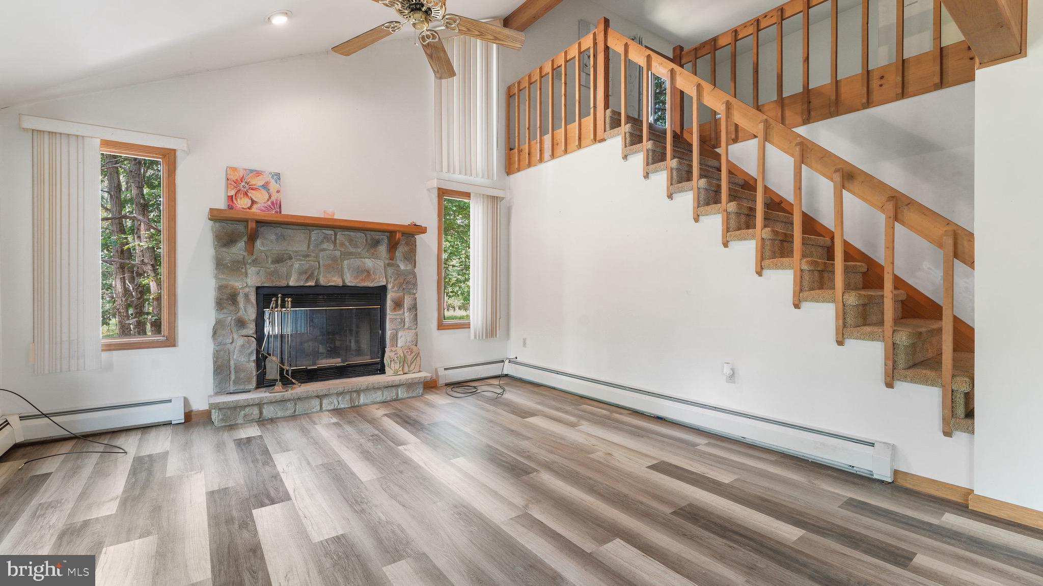 PINE RIDGE - Residential
