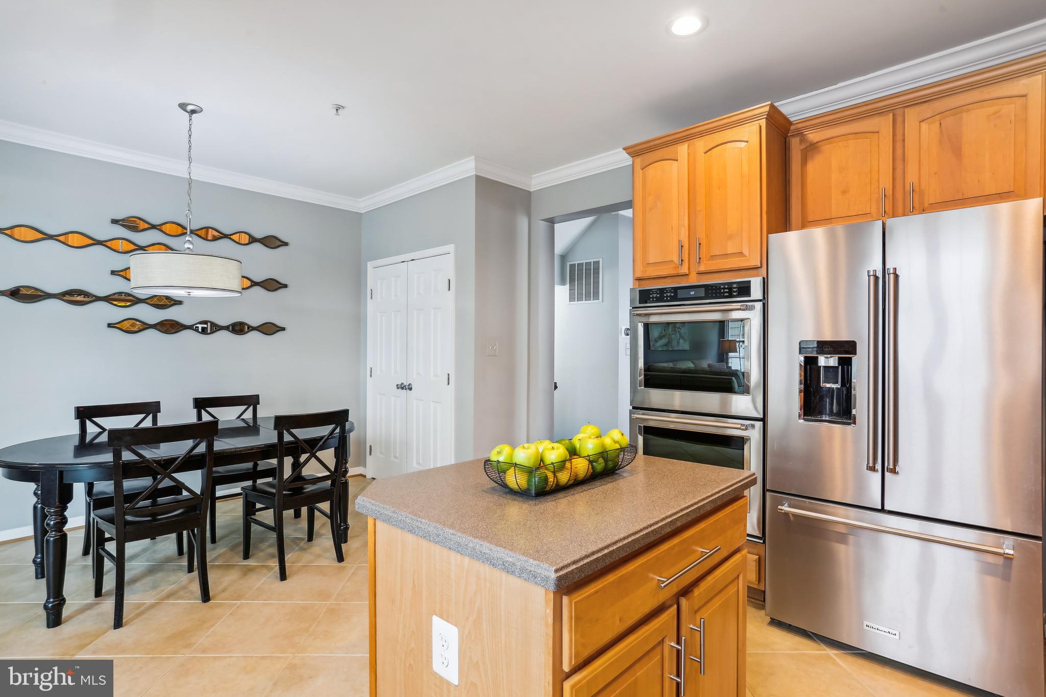 LAKELANDS - Residential