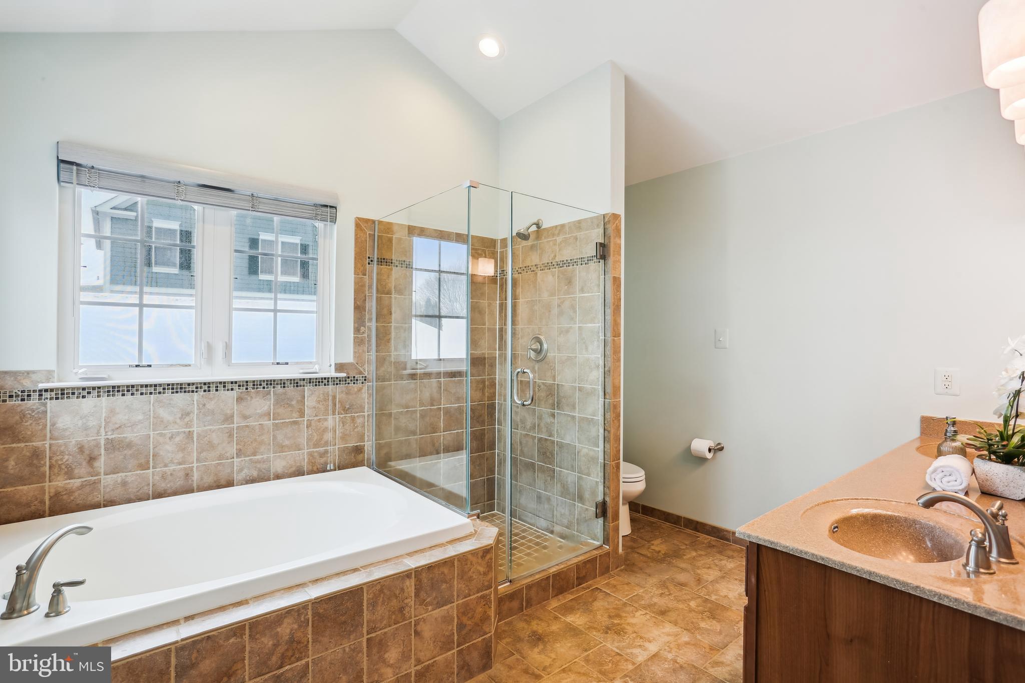 LAKELANDS - Residential