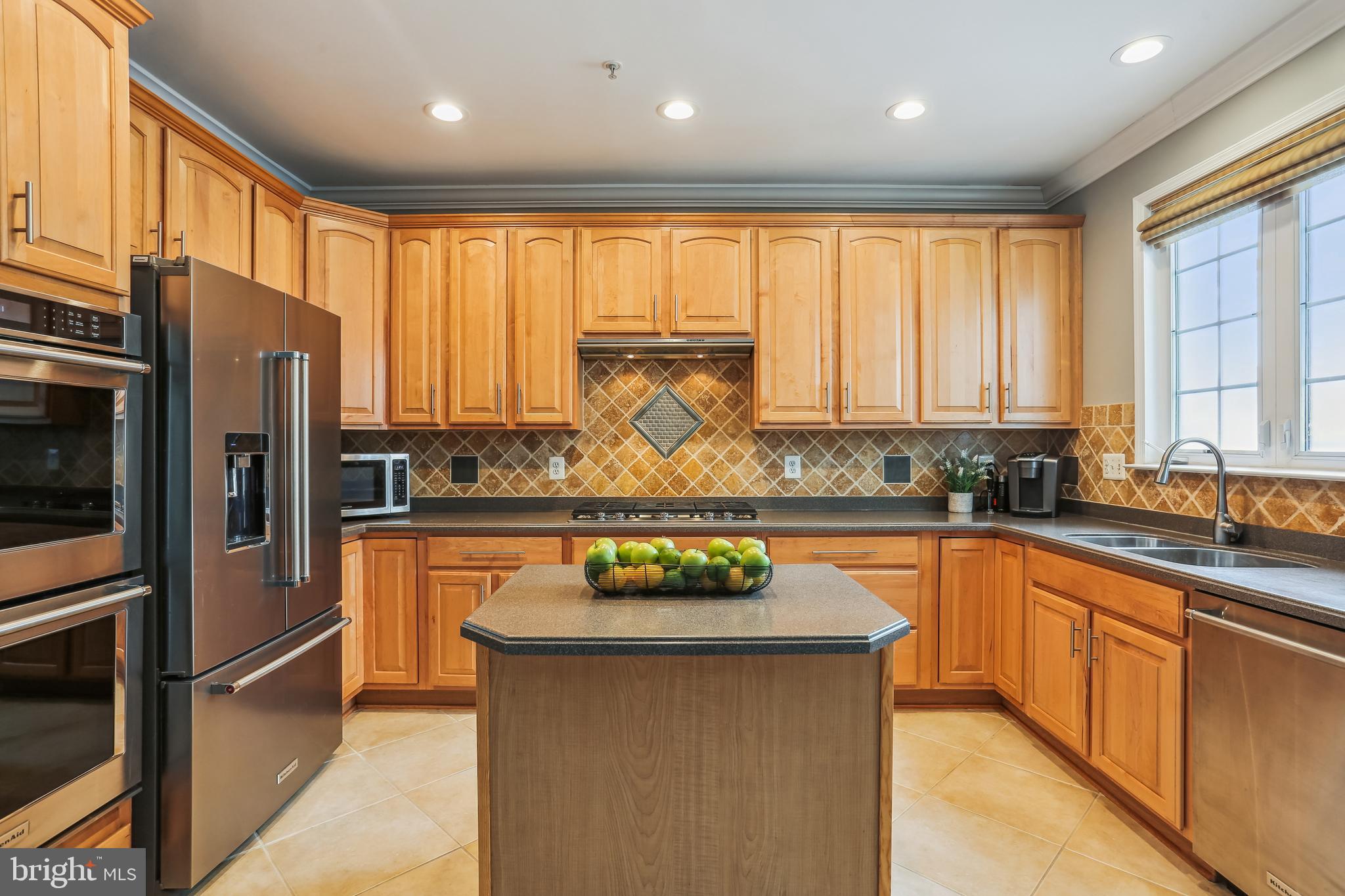 LAKELANDS - Residential