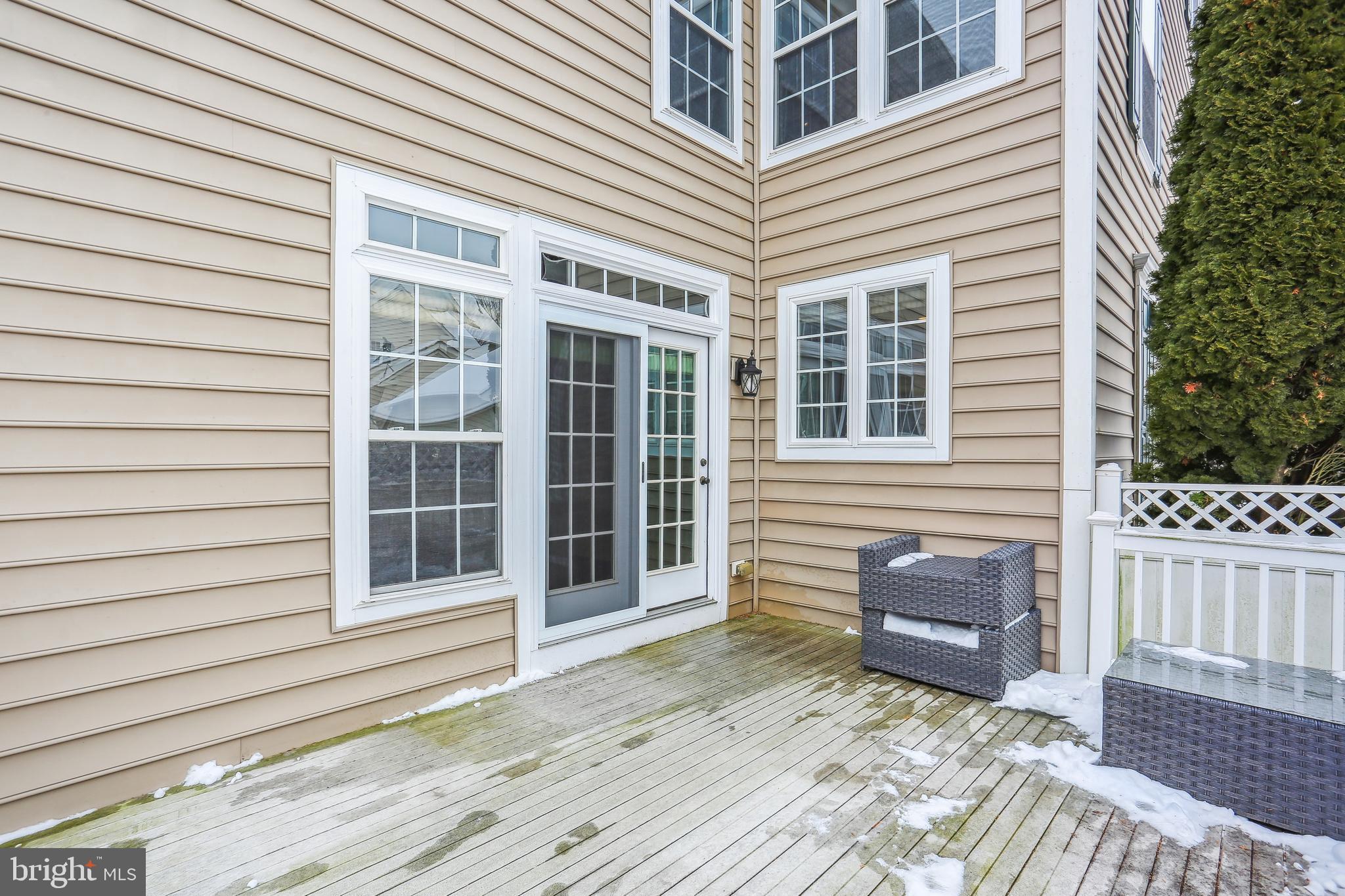 LAKELANDS - Residential