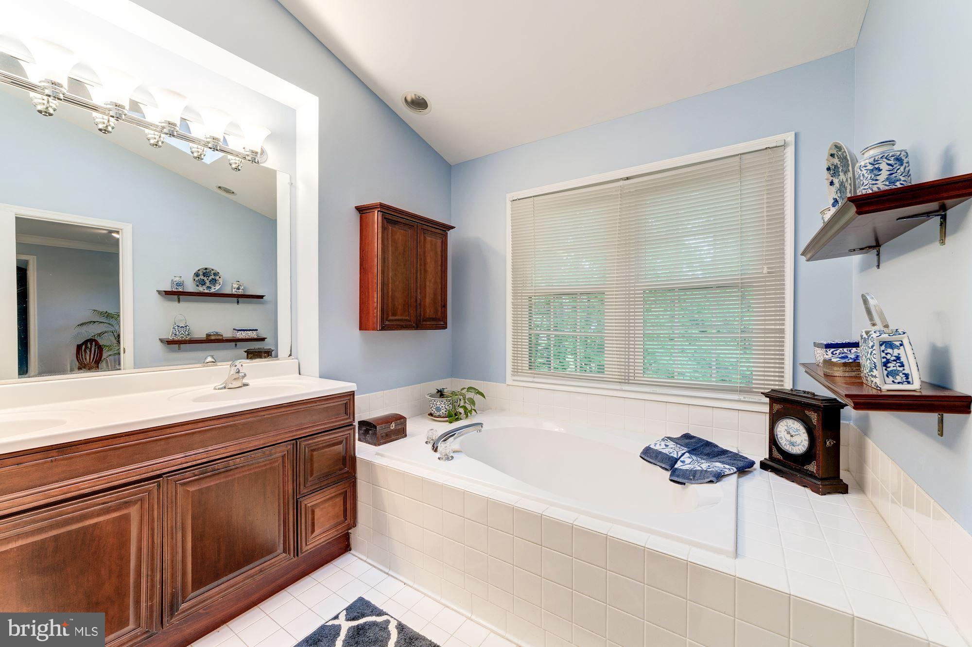 SIGNAL HILL ESTATES - Residential