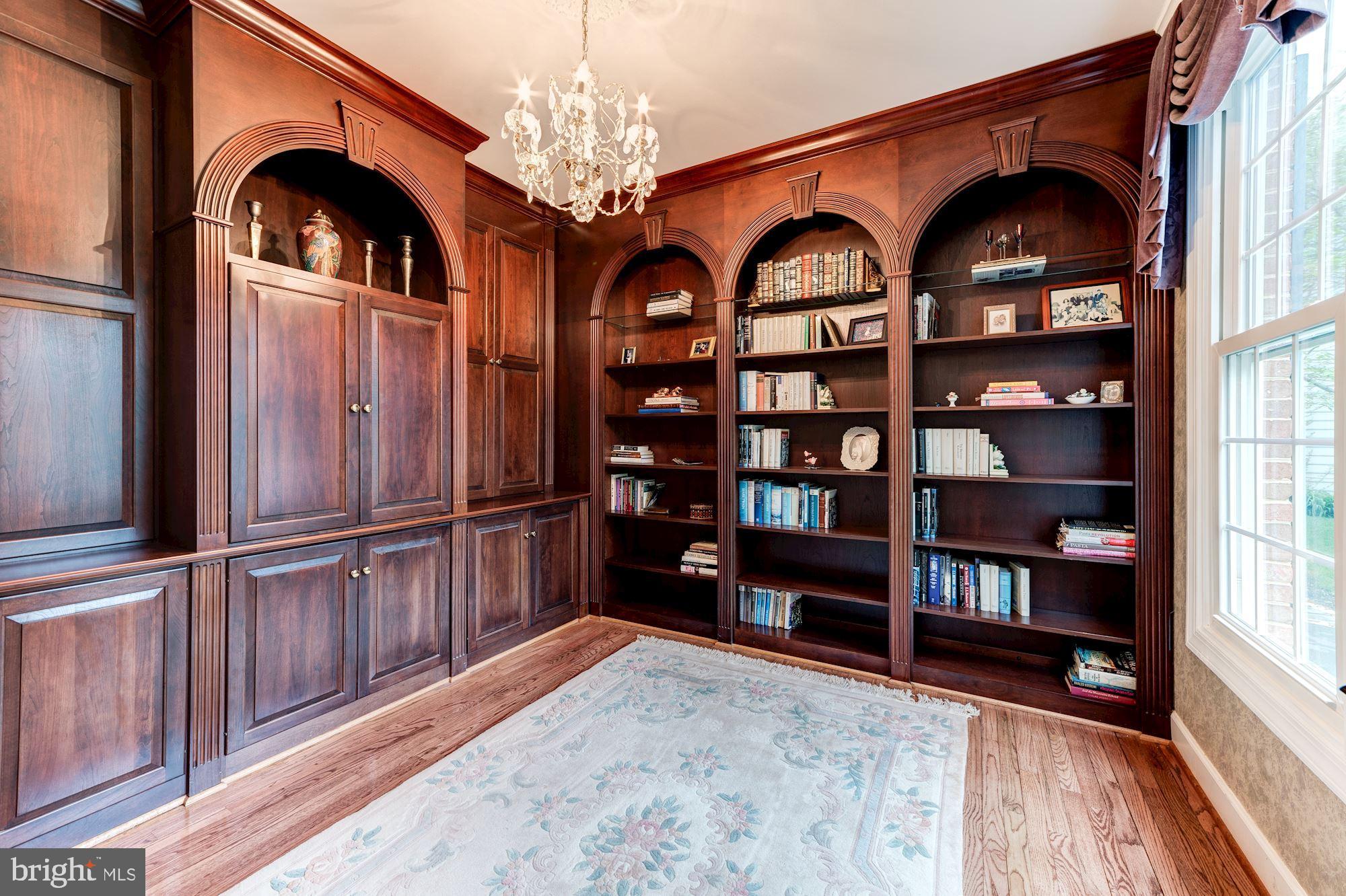 SIGNAL HILL ESTATES - Residential