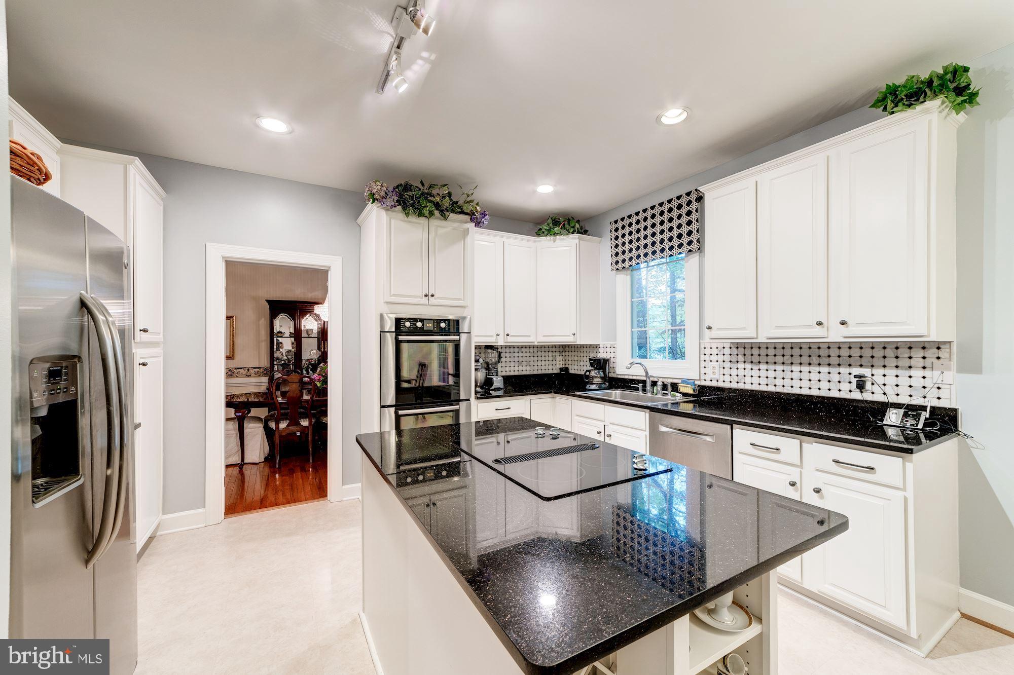 SIGNAL HILL ESTATES - Residential