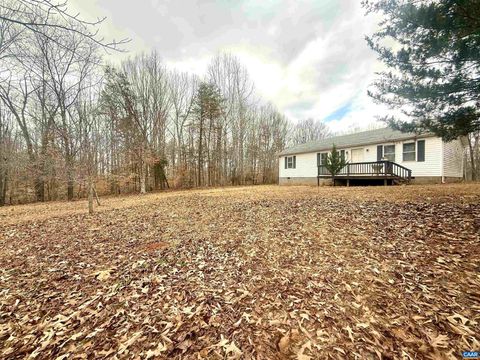Homes For Sale - 581 Brick House Rd Rd<br/> LOUISA, VA 23093