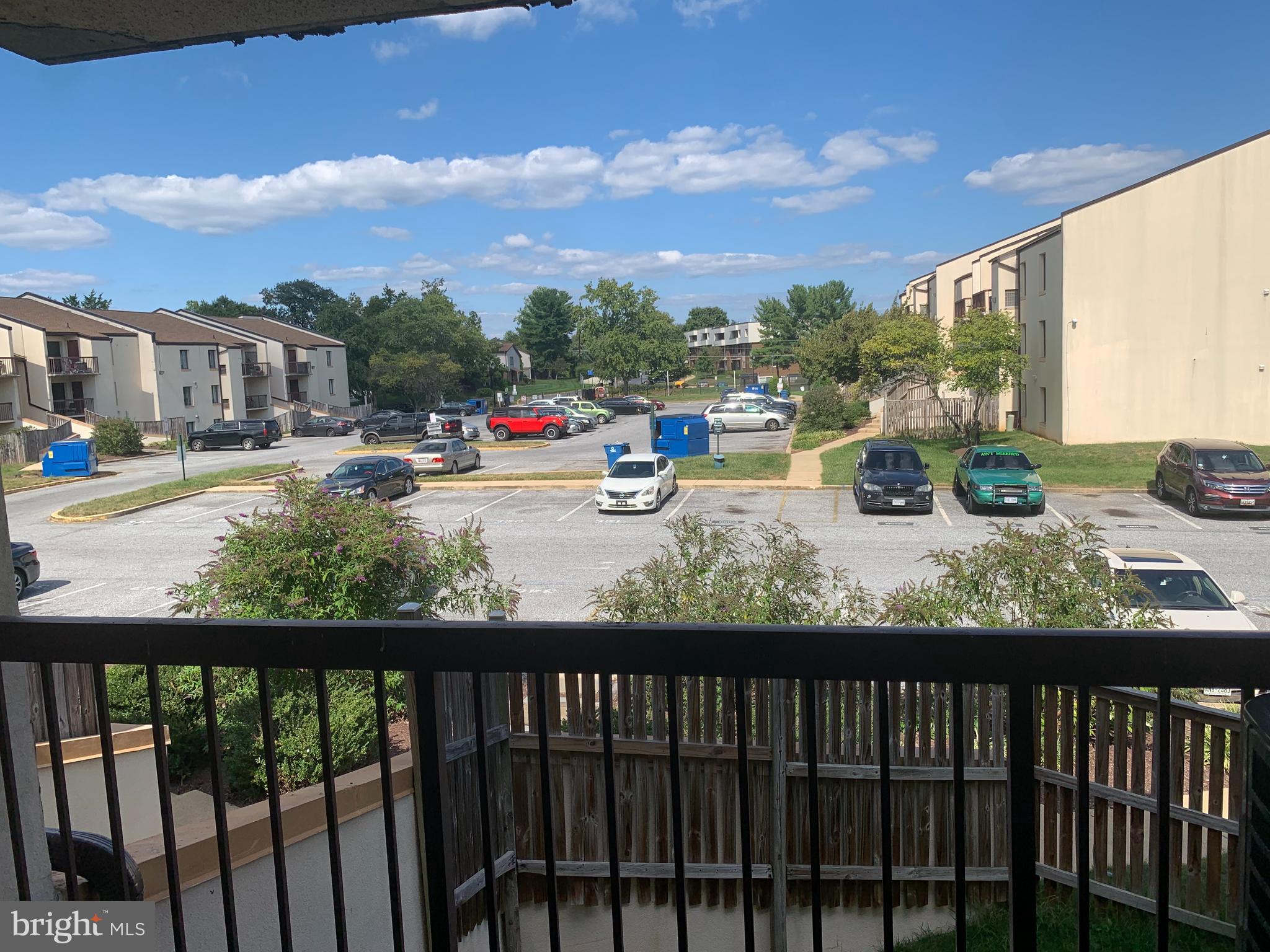 TREETOP CONDO - Residential