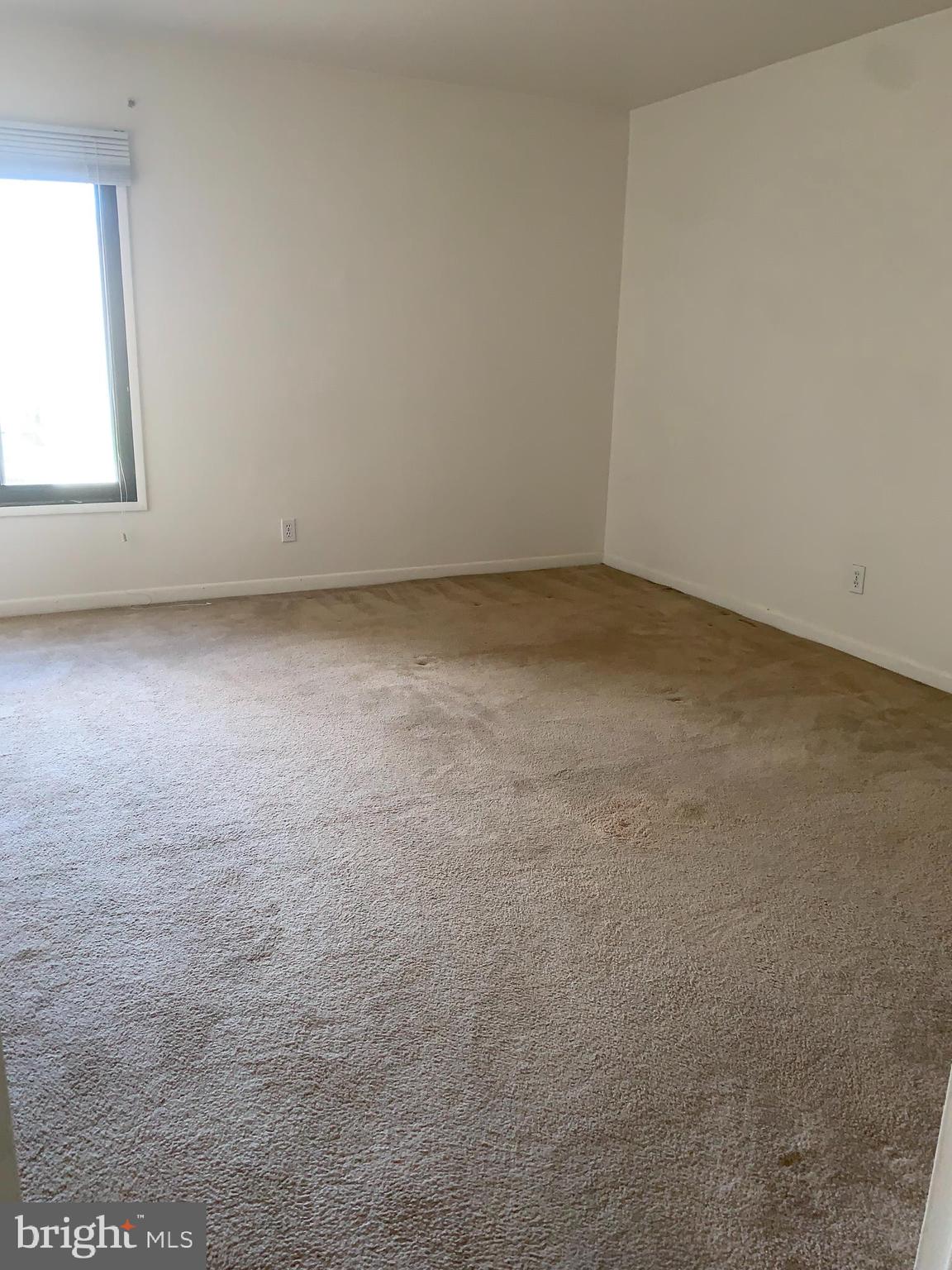 TREETOP CONDO - Residential