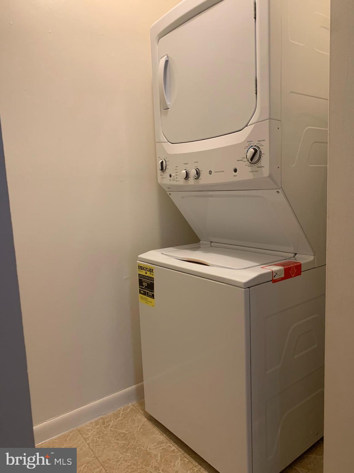 TREETOP CONDO - Residential