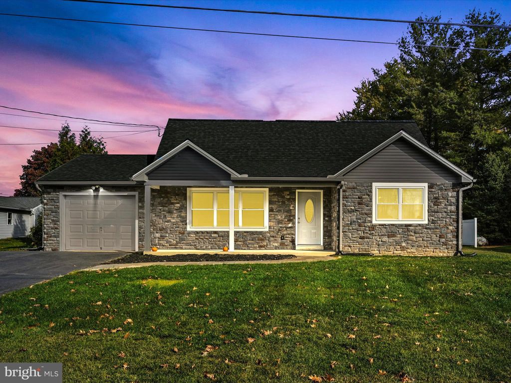 Photo of 51 Melvin Drive, Leola, PA 17540 (MLS # PALA2059344)