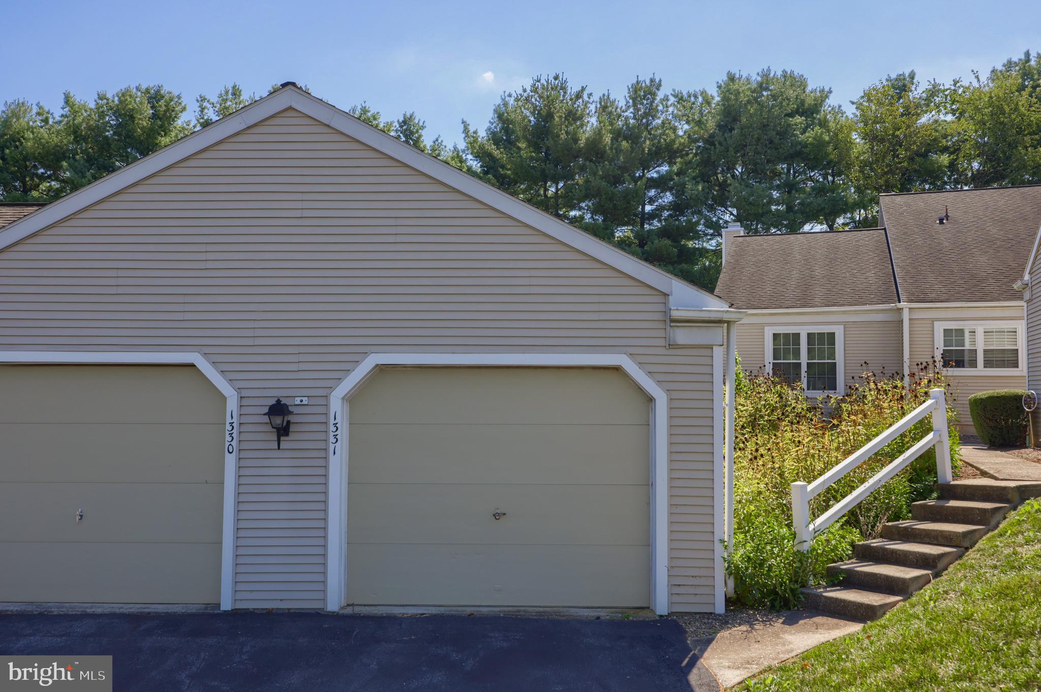 ROCKLEDGE - Residential