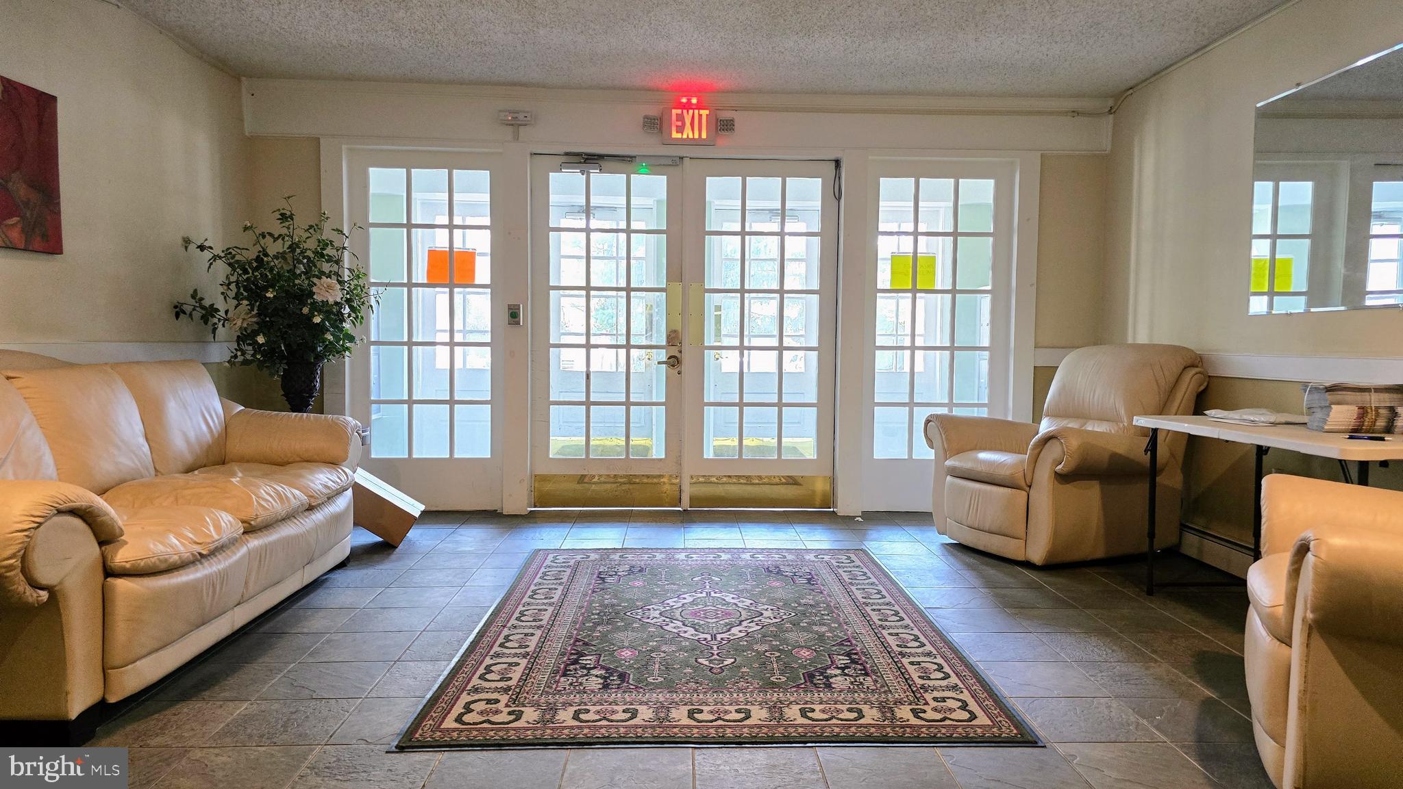 250 RIDGE PIKE CONDO B43