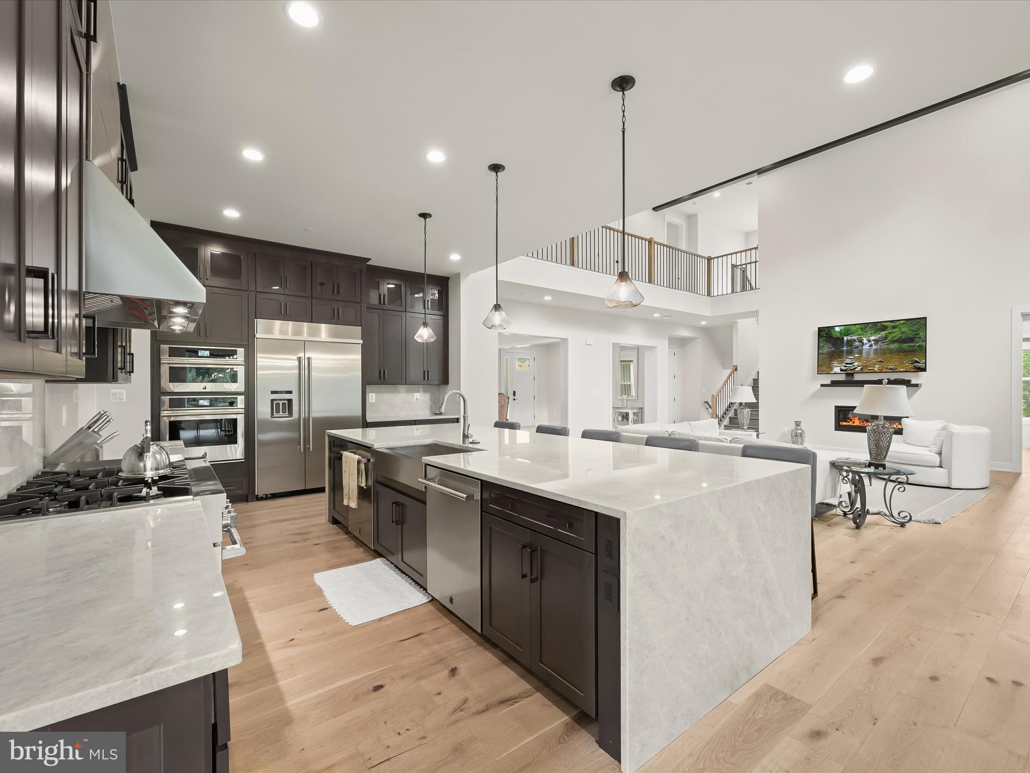 WILLOWCREEK - Residential