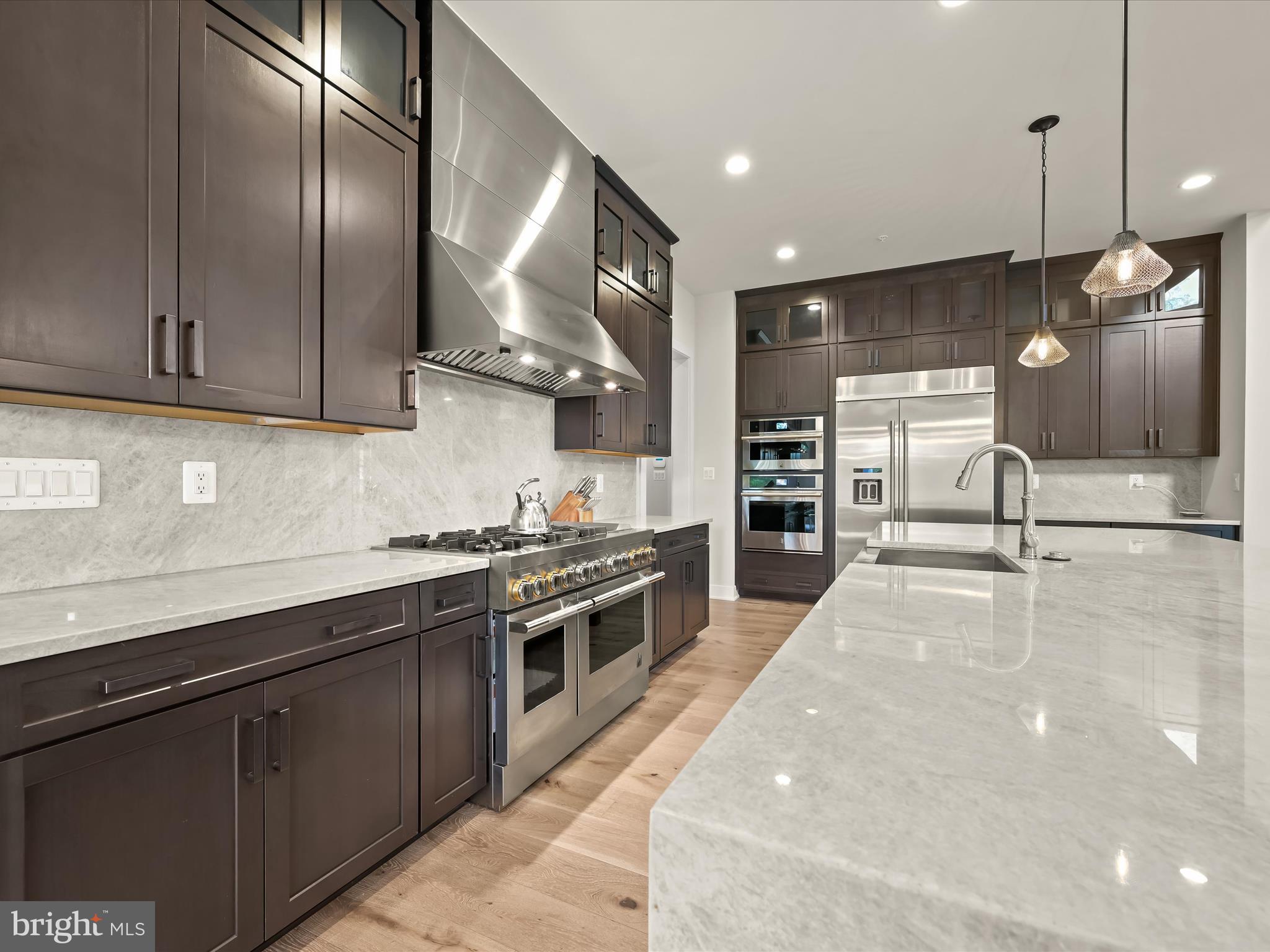 WILLOWCREEK - Residential