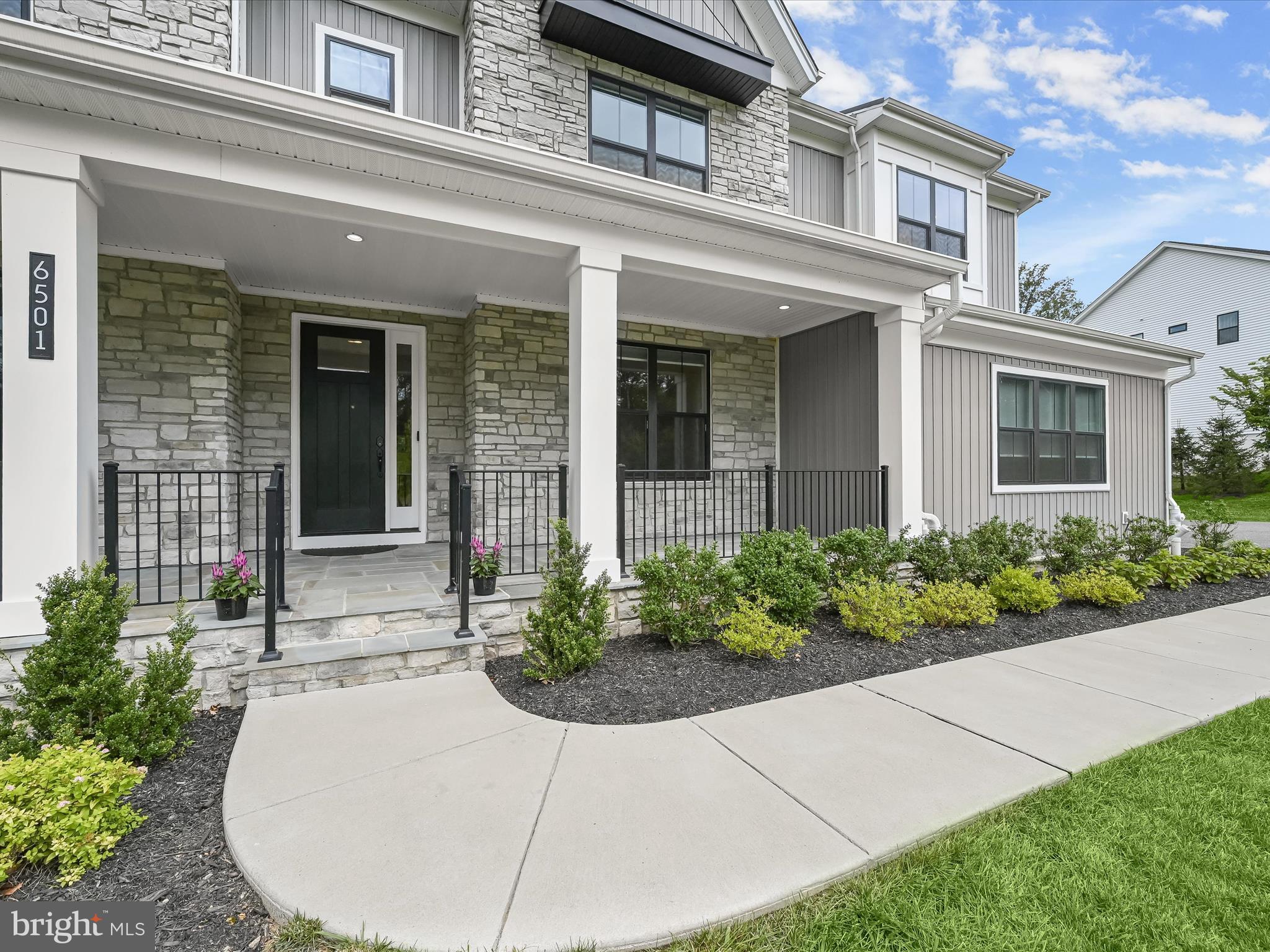 WILLOWCREEK - Residential