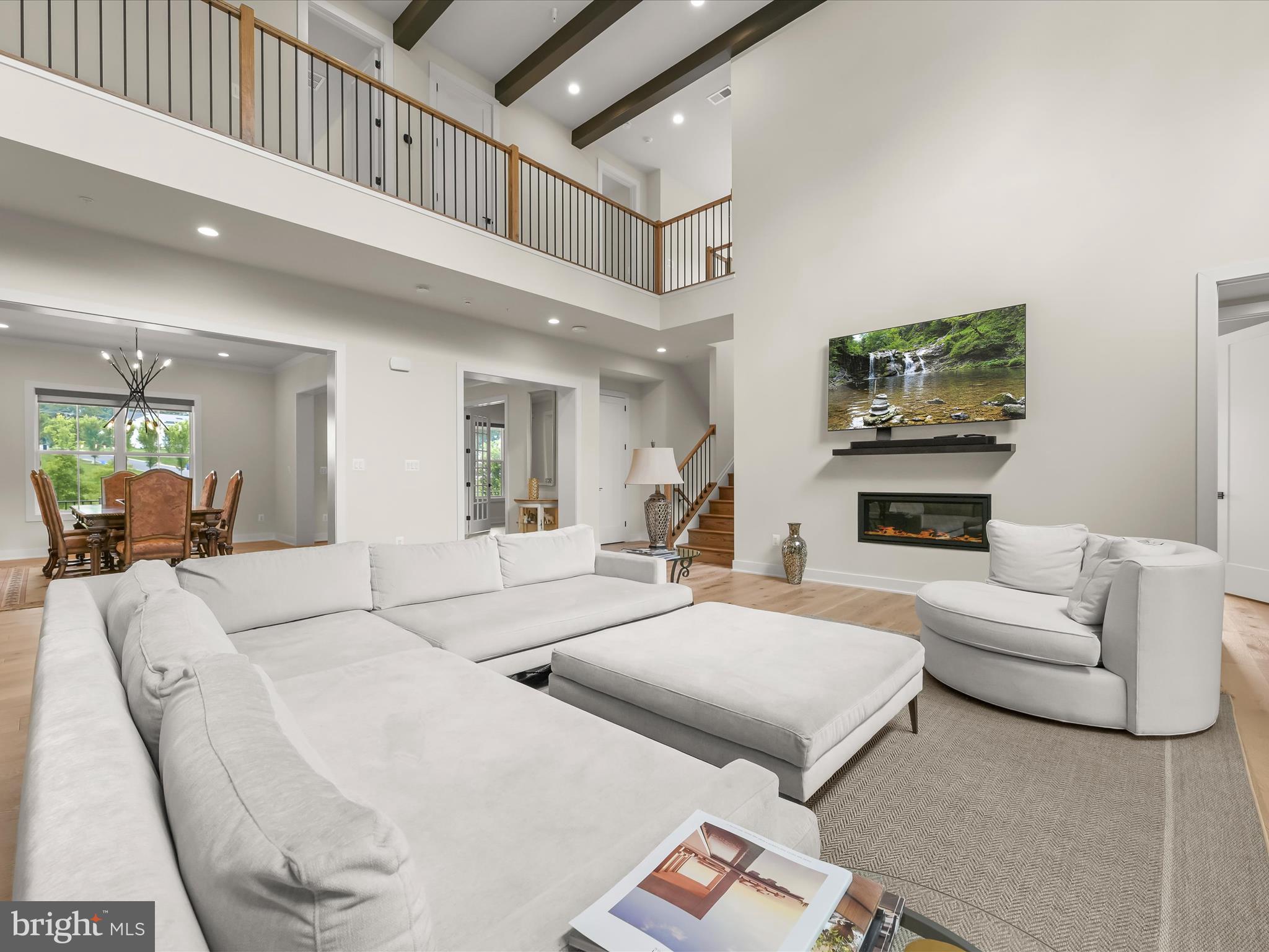 WILLOWCREEK - Residential