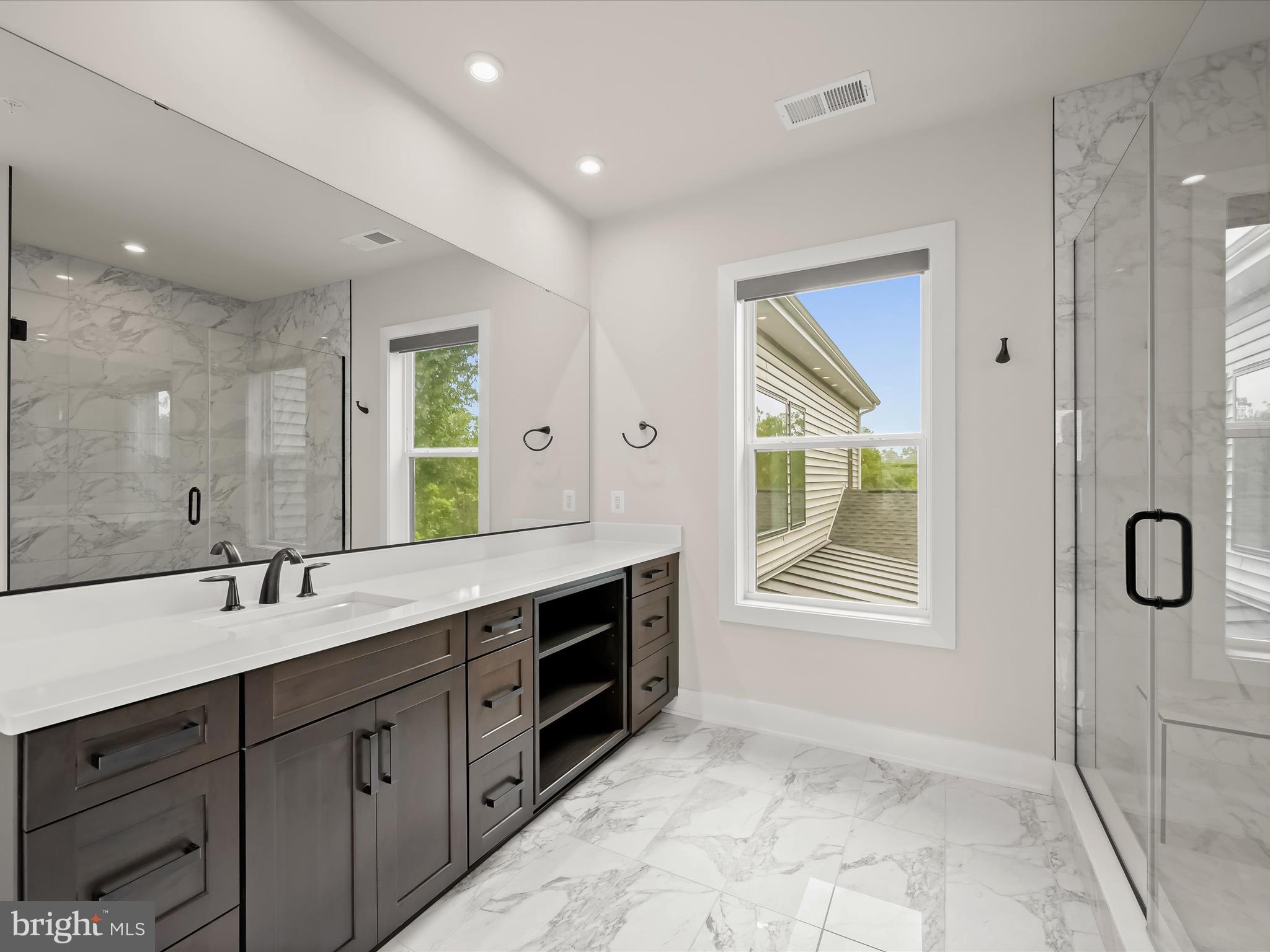 WILLOWCREEK - Residential