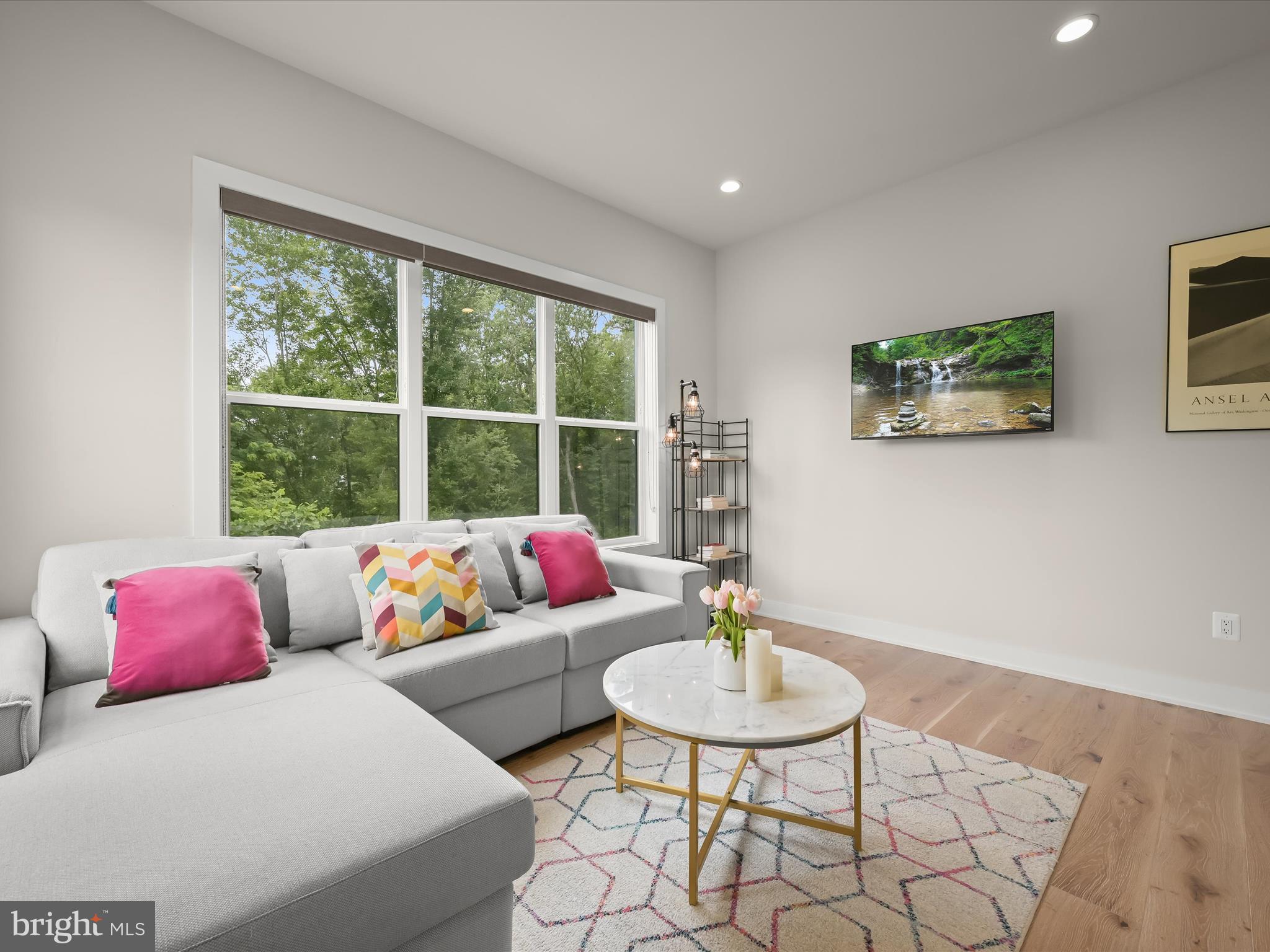 WILLOWCREEK - Residential