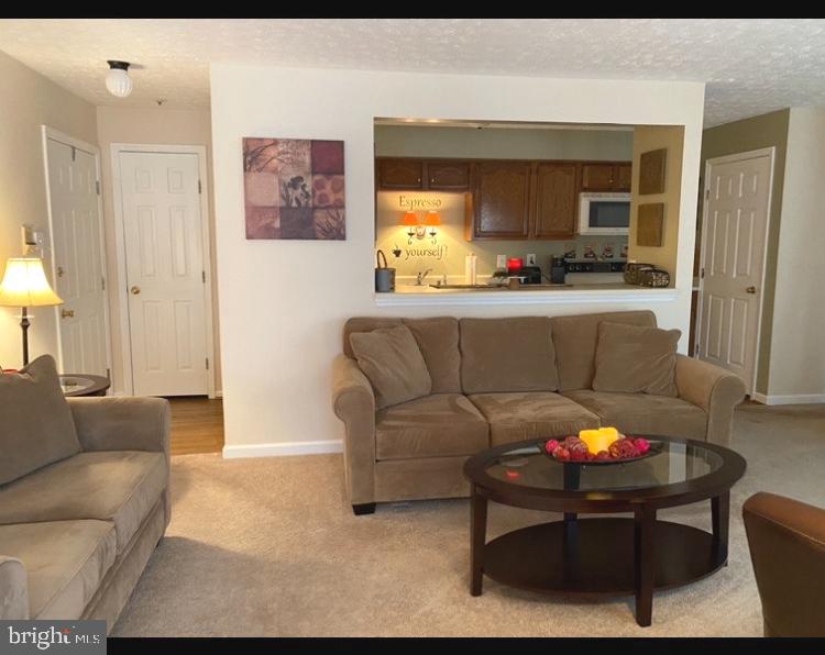 WOODBRIDGE CENTER - Residential