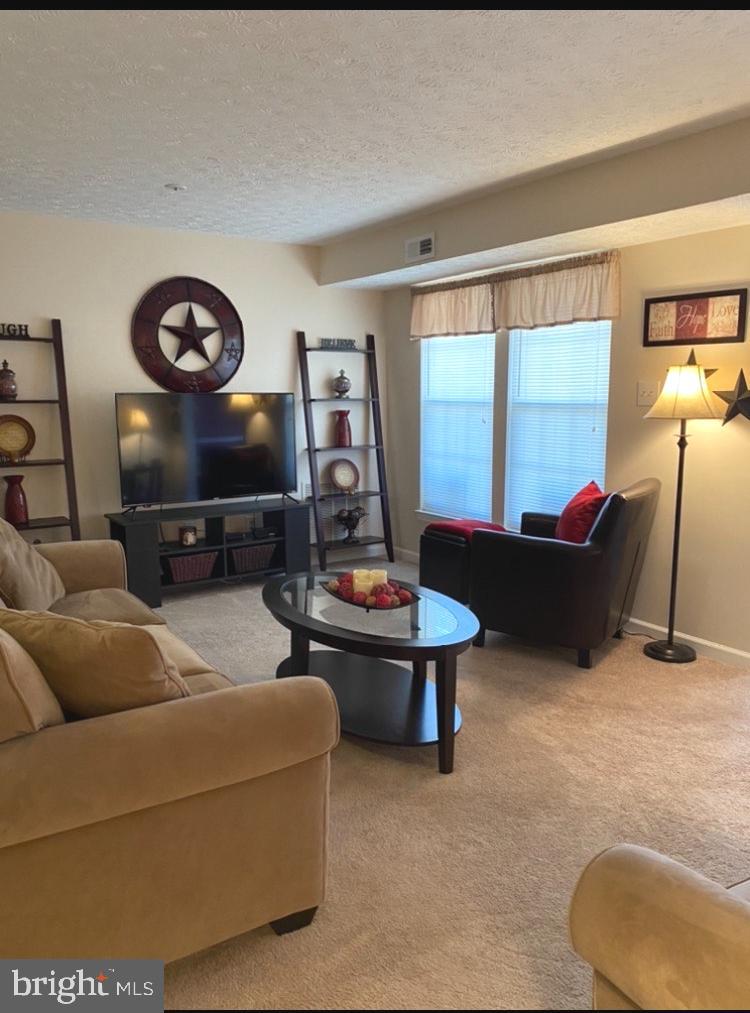 WOODBRIDGE CENTER - Residential